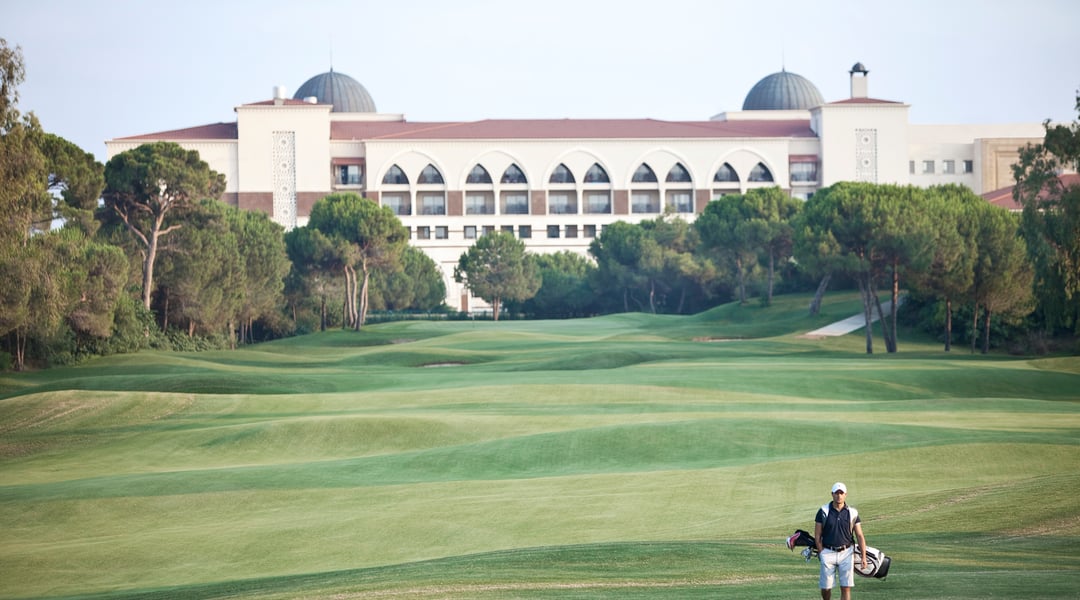 AYT_Golf_Man2.jpg_High Res_35780.jpg