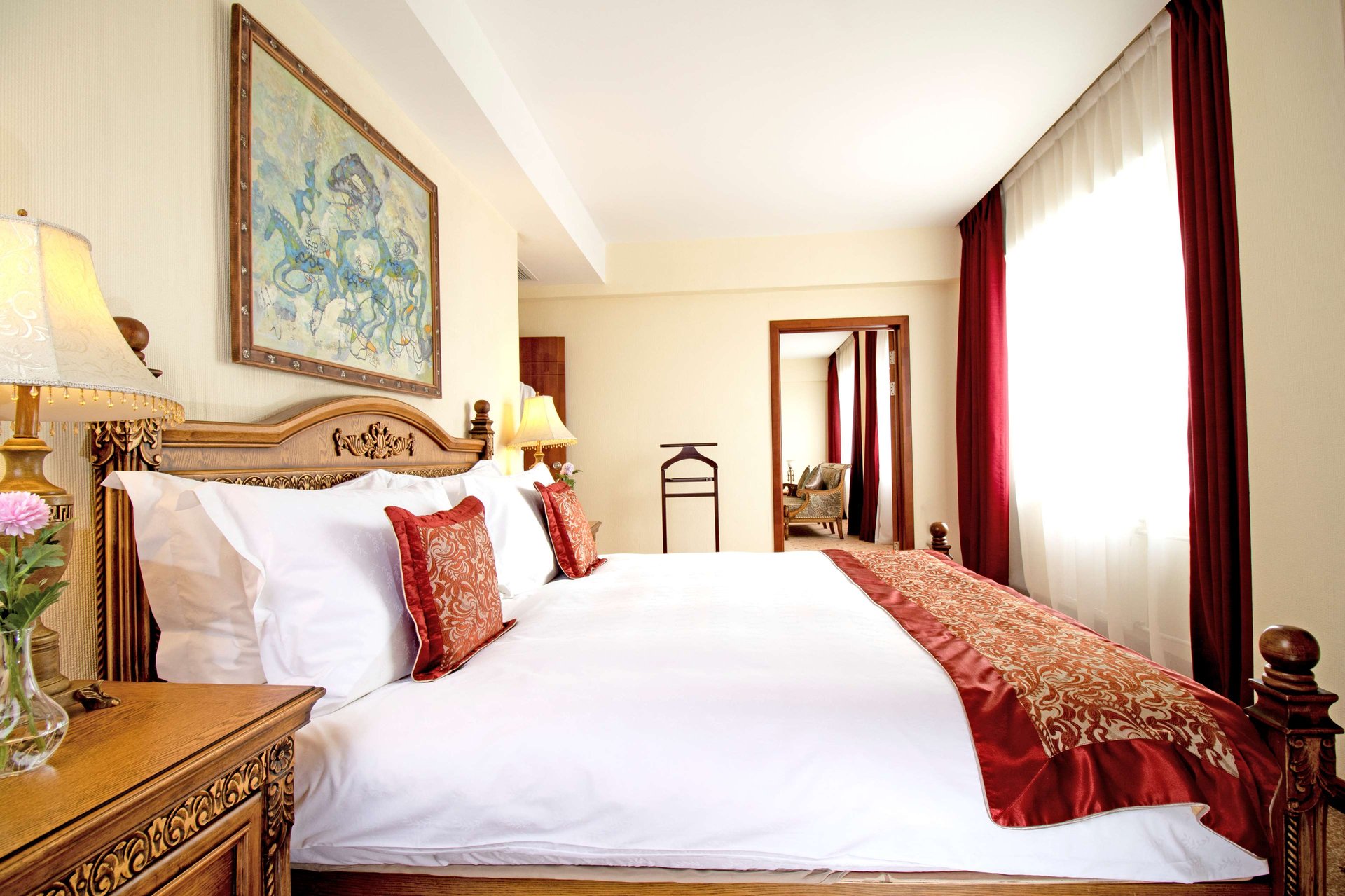 Rooms & Suites