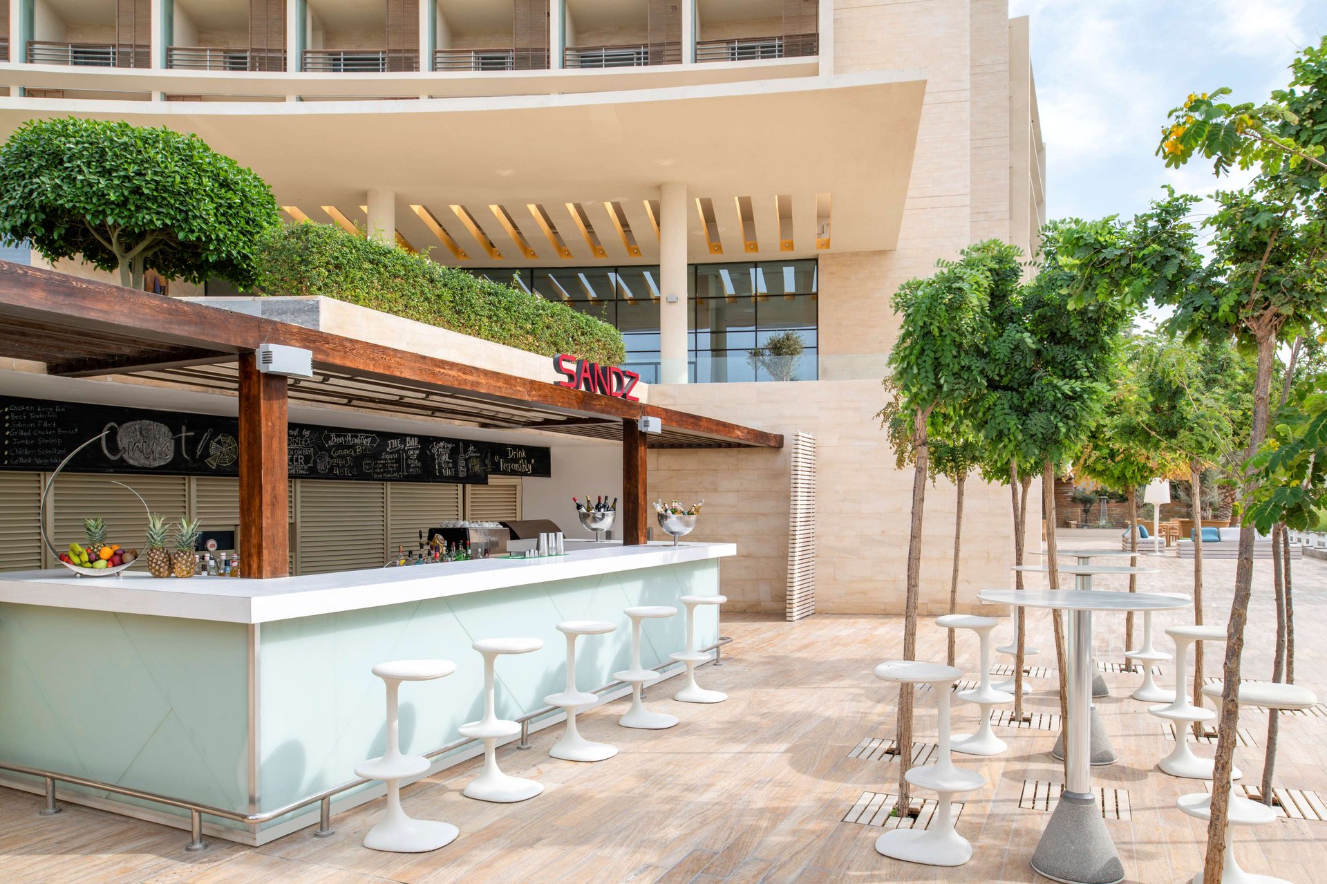 SandZ Bar