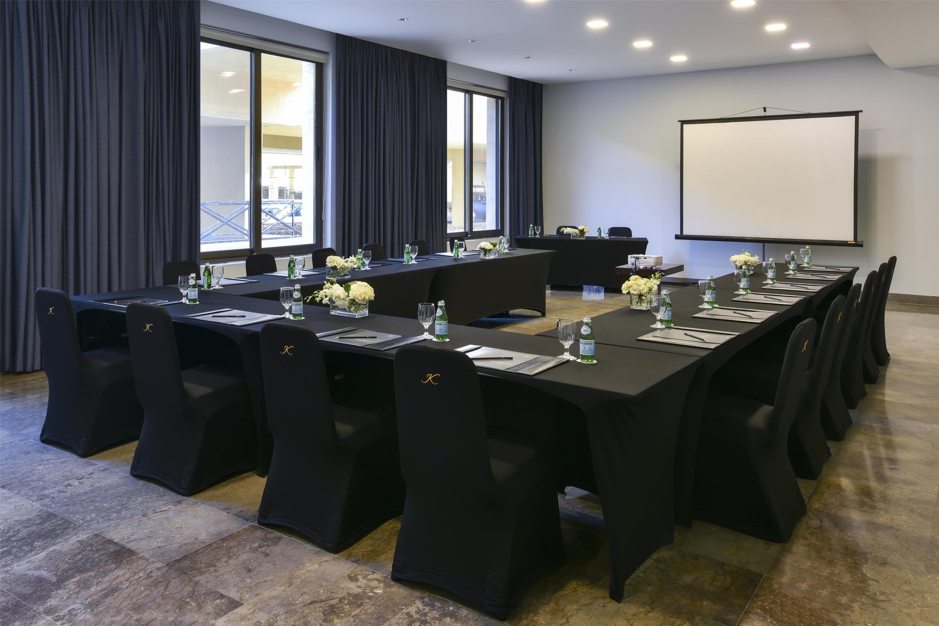 Kempinski Hotel Ishtar Dead Sea Jordan - Meeting room
