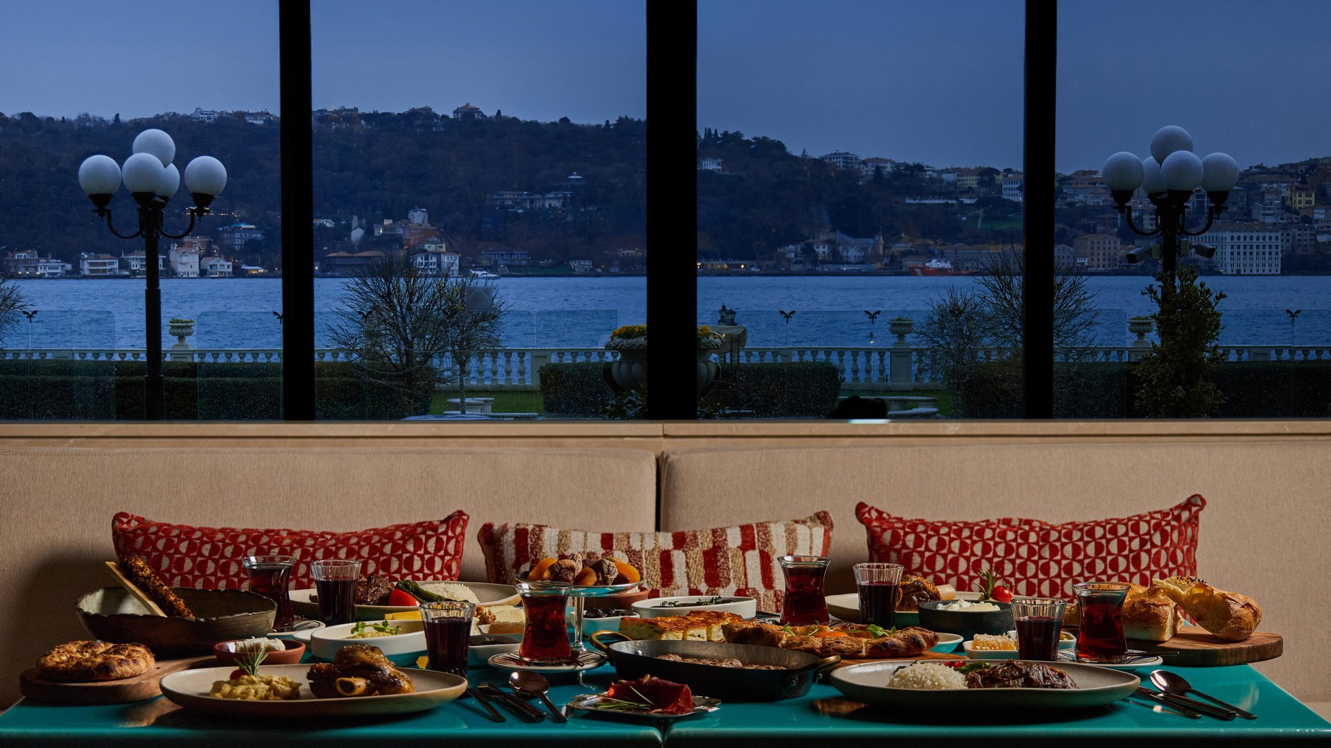 Çırağan Palace Kempinski Istanbul Welcomes Borsa Restaurant’s Traditional Iftar Tables