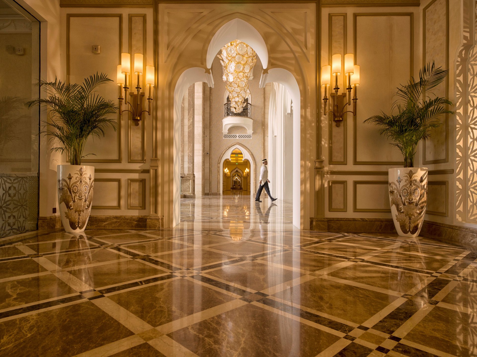 KIDOH2_Lobby corridor - Marsa Malaz Kempinski_14132_Original_High Res_2686.jpg