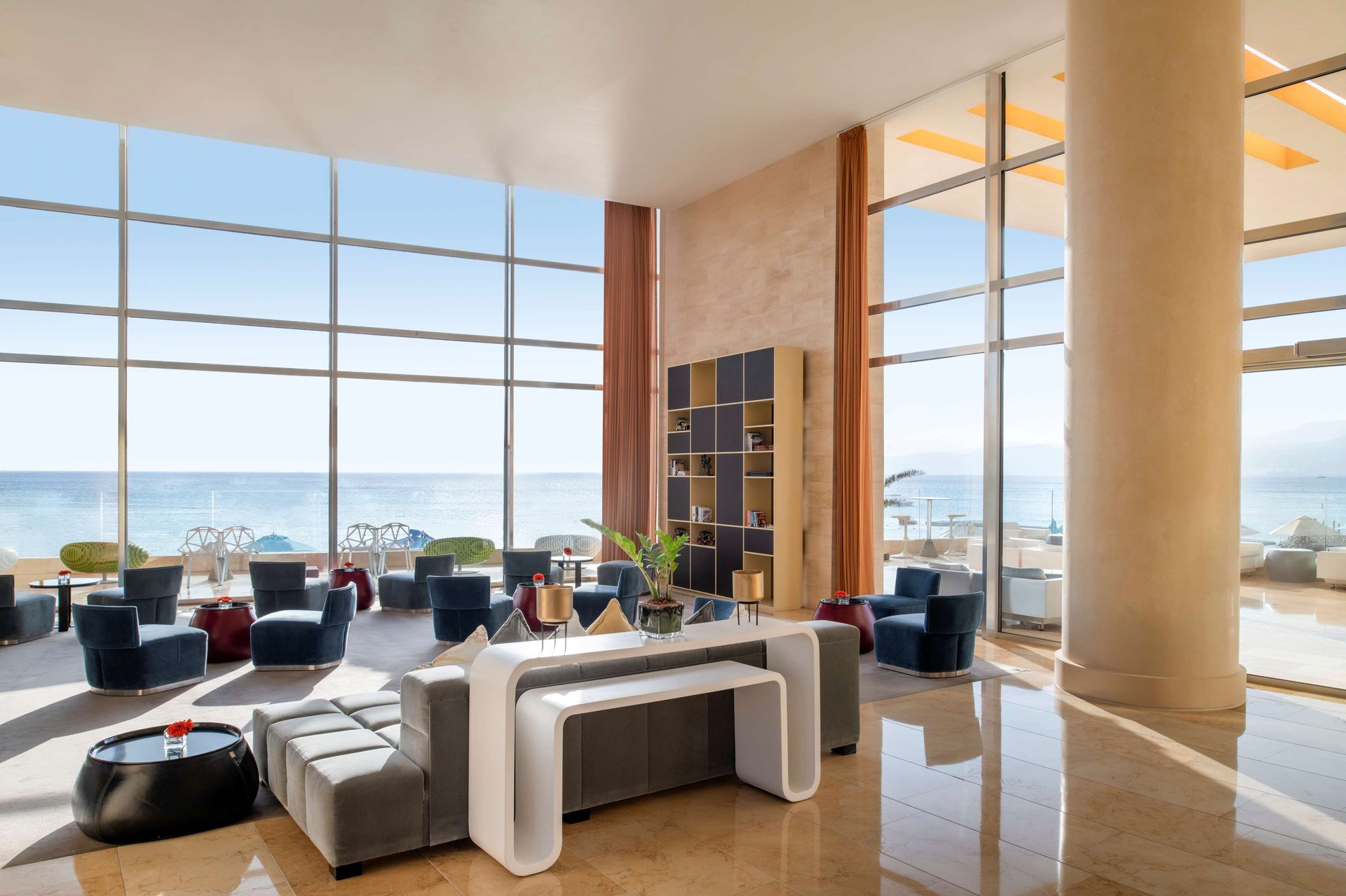 The Lounge