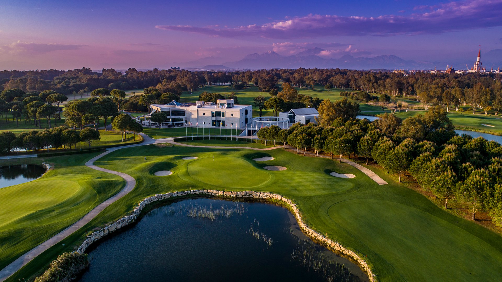 KIAYT_AGC-Golf-Course_Drone-7_High-Res_2500.jpg