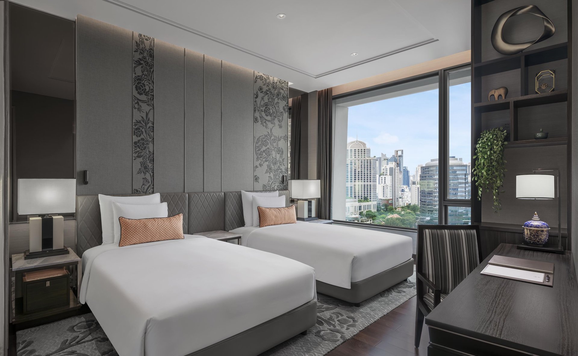 Sindhorn Kempinski Hotel Bangkok - 2-Bedroom Premier Suite