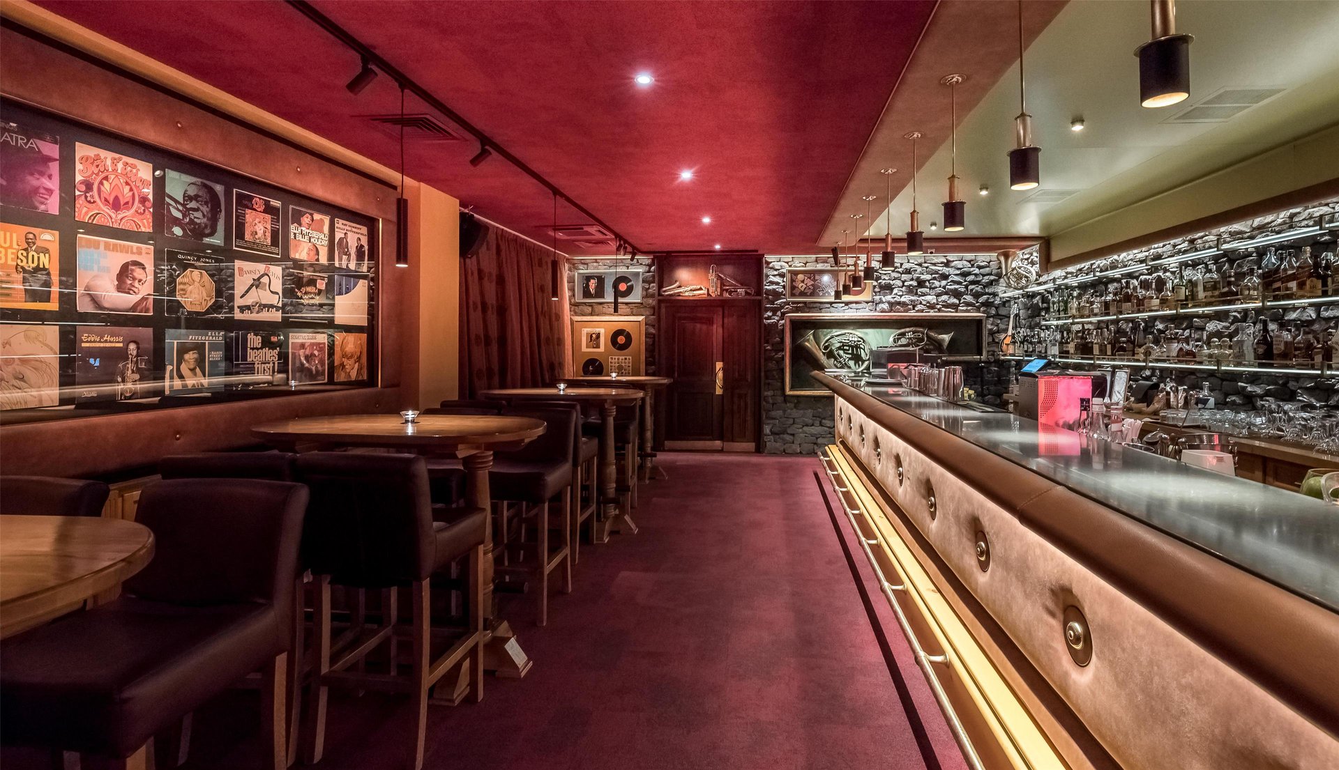 Kempinski Hotel Grand Arena Bansko Bulgaria - BarLounge