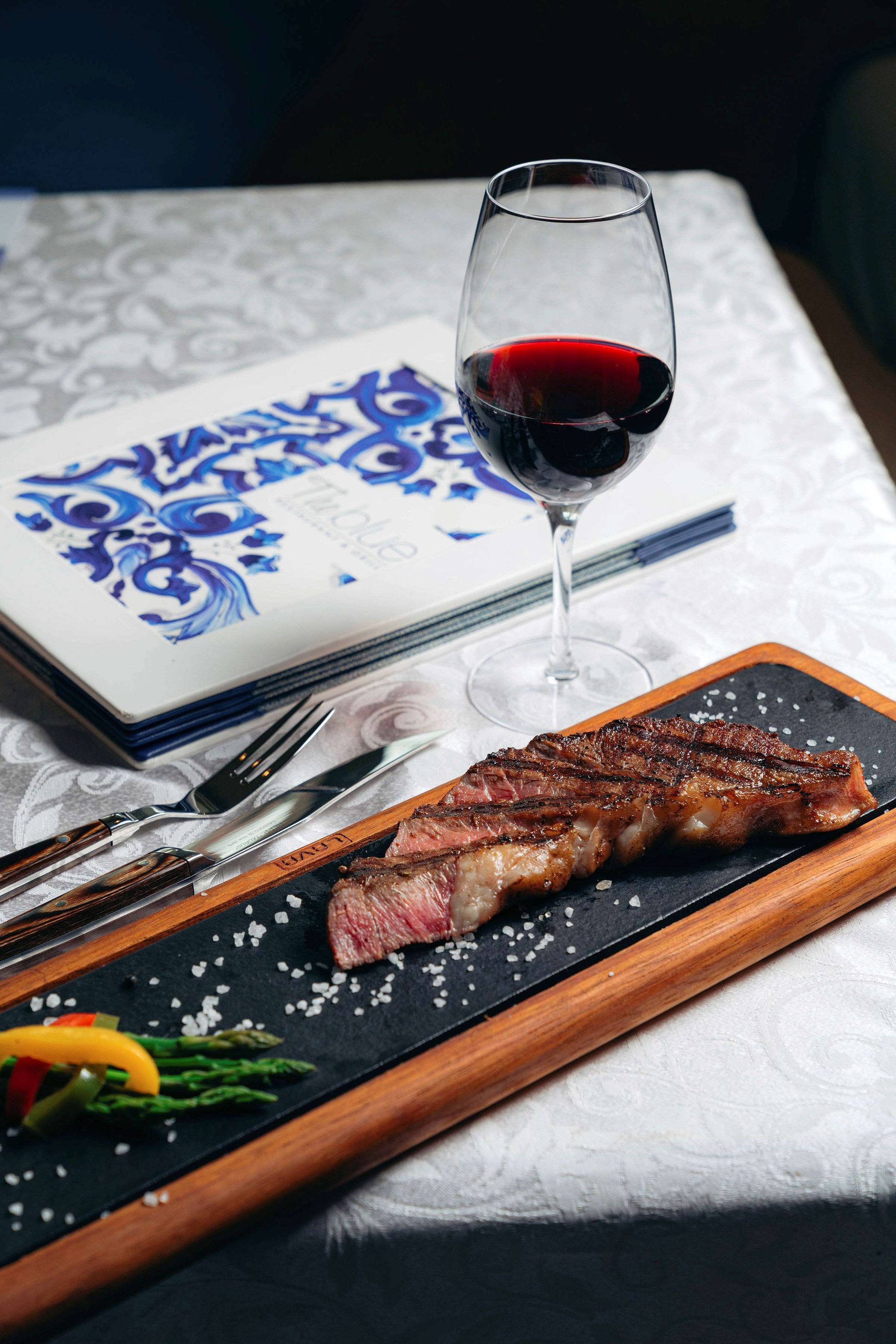Steak & Wine