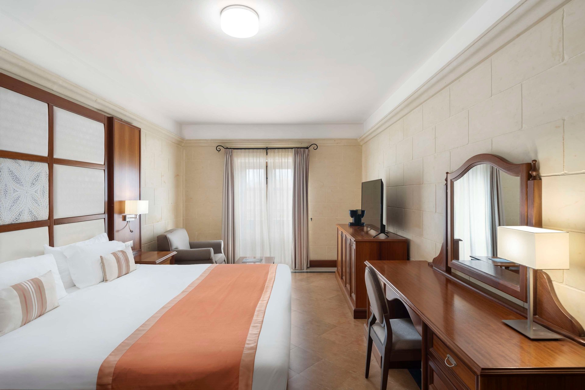 Superior Pool View Room