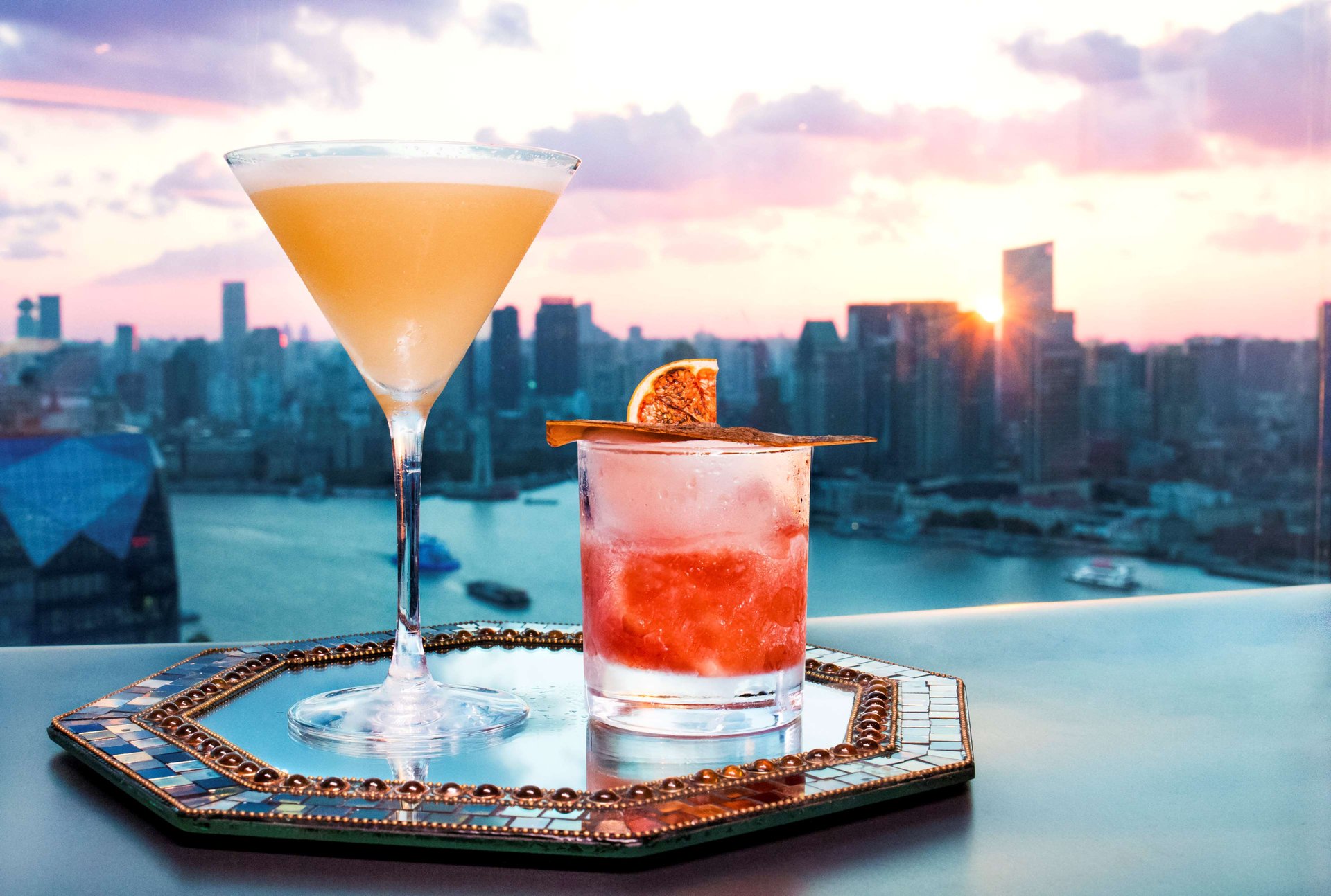 Restaurants & Bars