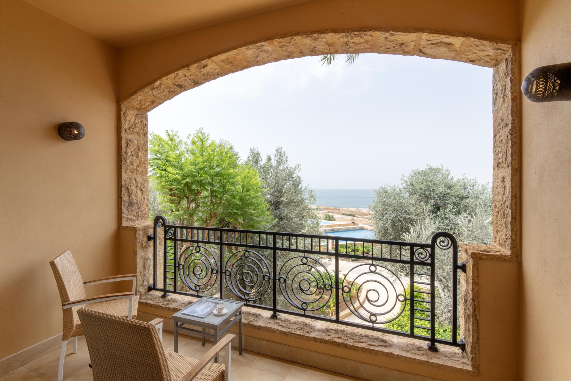 Kempinski Hotel Ishtar Dead Sea Jordan - Ishtar Superior Room King Size Beds