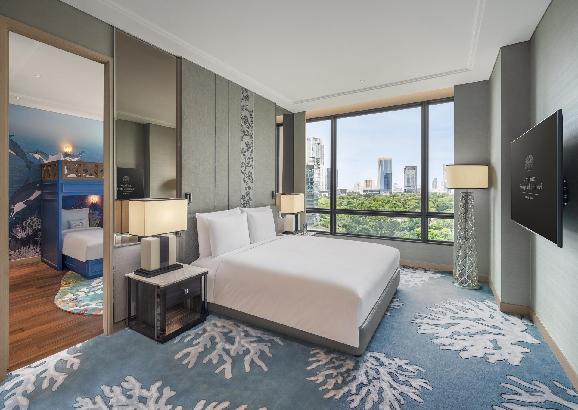 Sindhorn Kempinski Hotel Bangkok - Sealife Family Suite