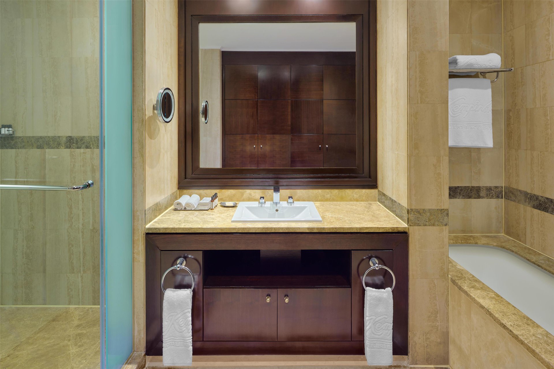 Royal Maxim Palace Kempinski - Grand Deluxe Pool Room View