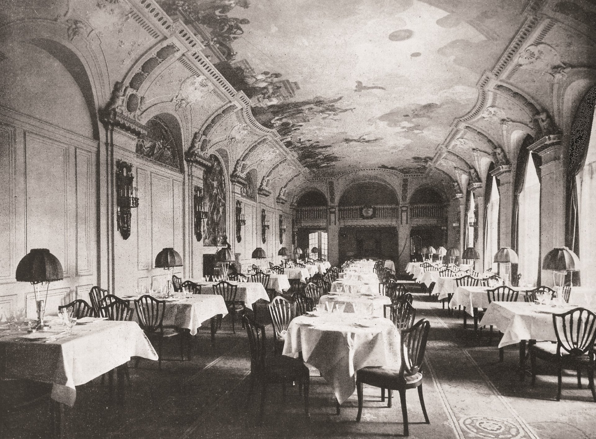 Historic_HotelAdlon_DiningHall_High Res_4916.jpg