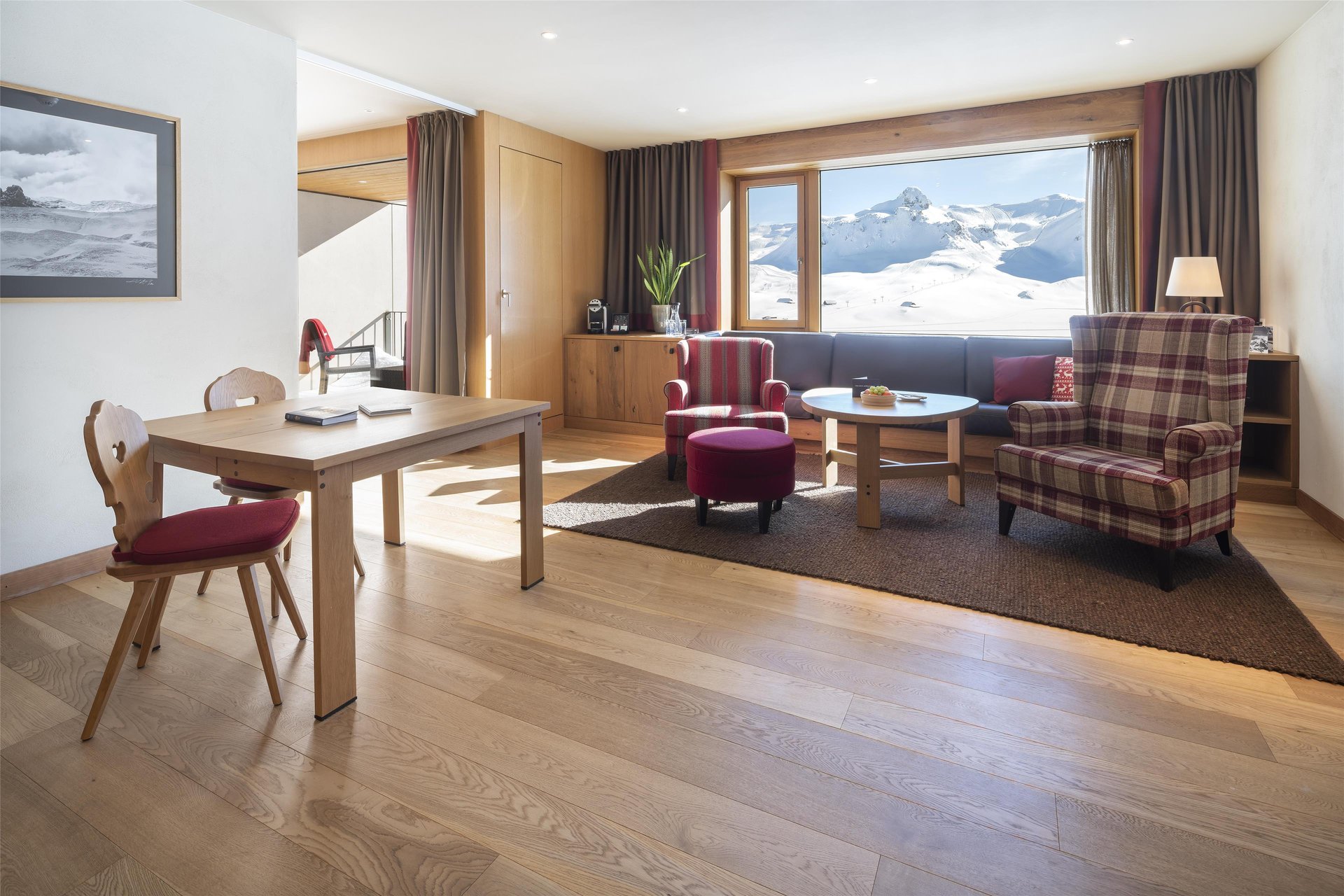 Rooms & Suites