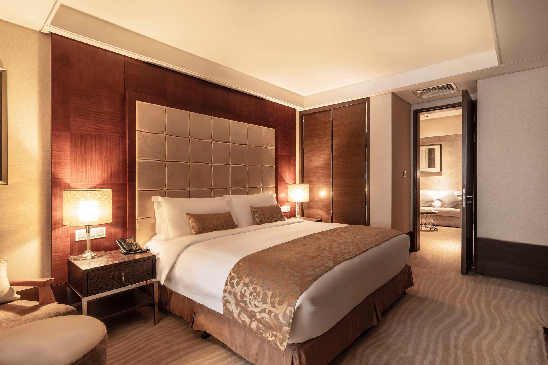 Deluxe Suites