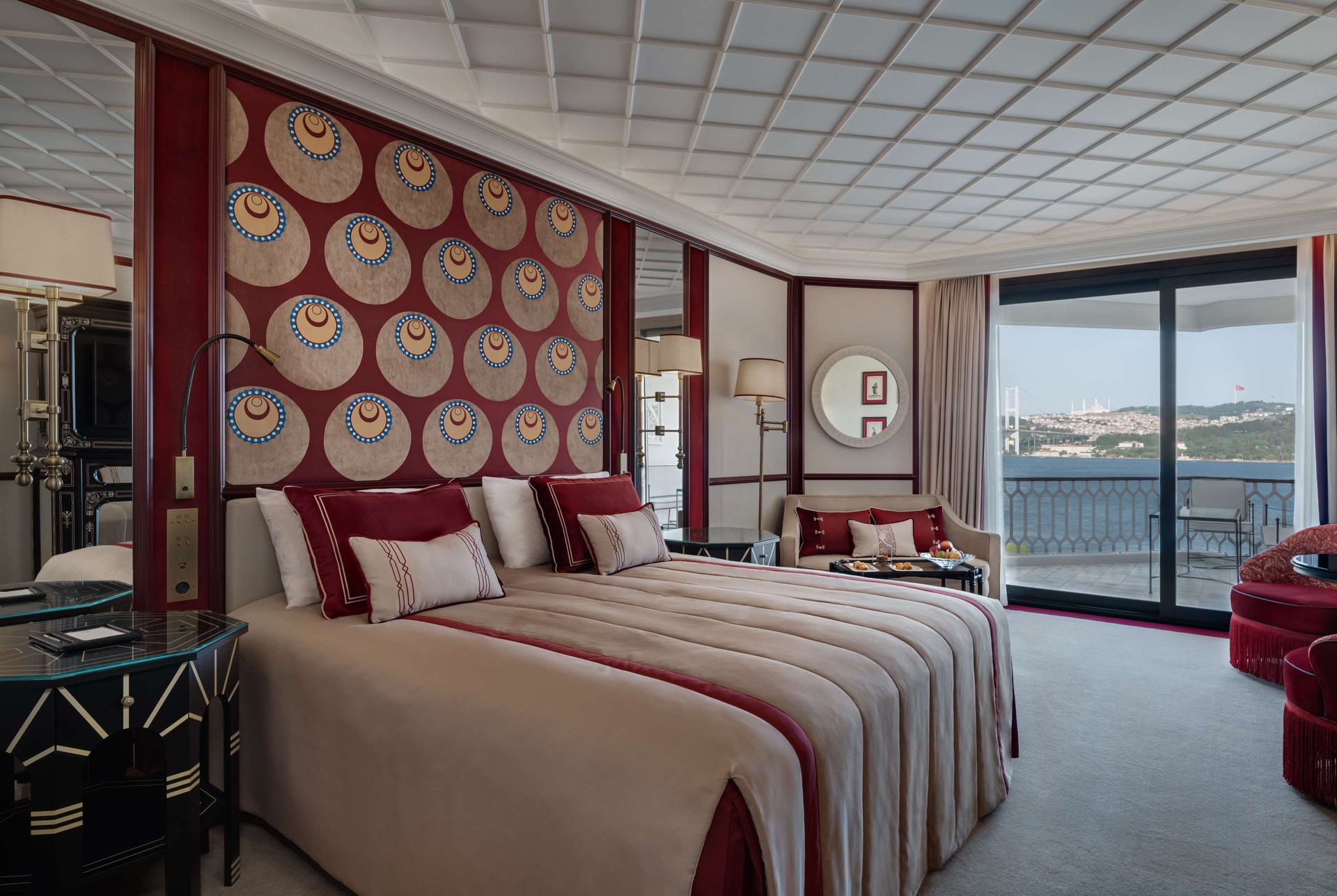 Ciragan Palace Kempinski Istanbul - Guest room