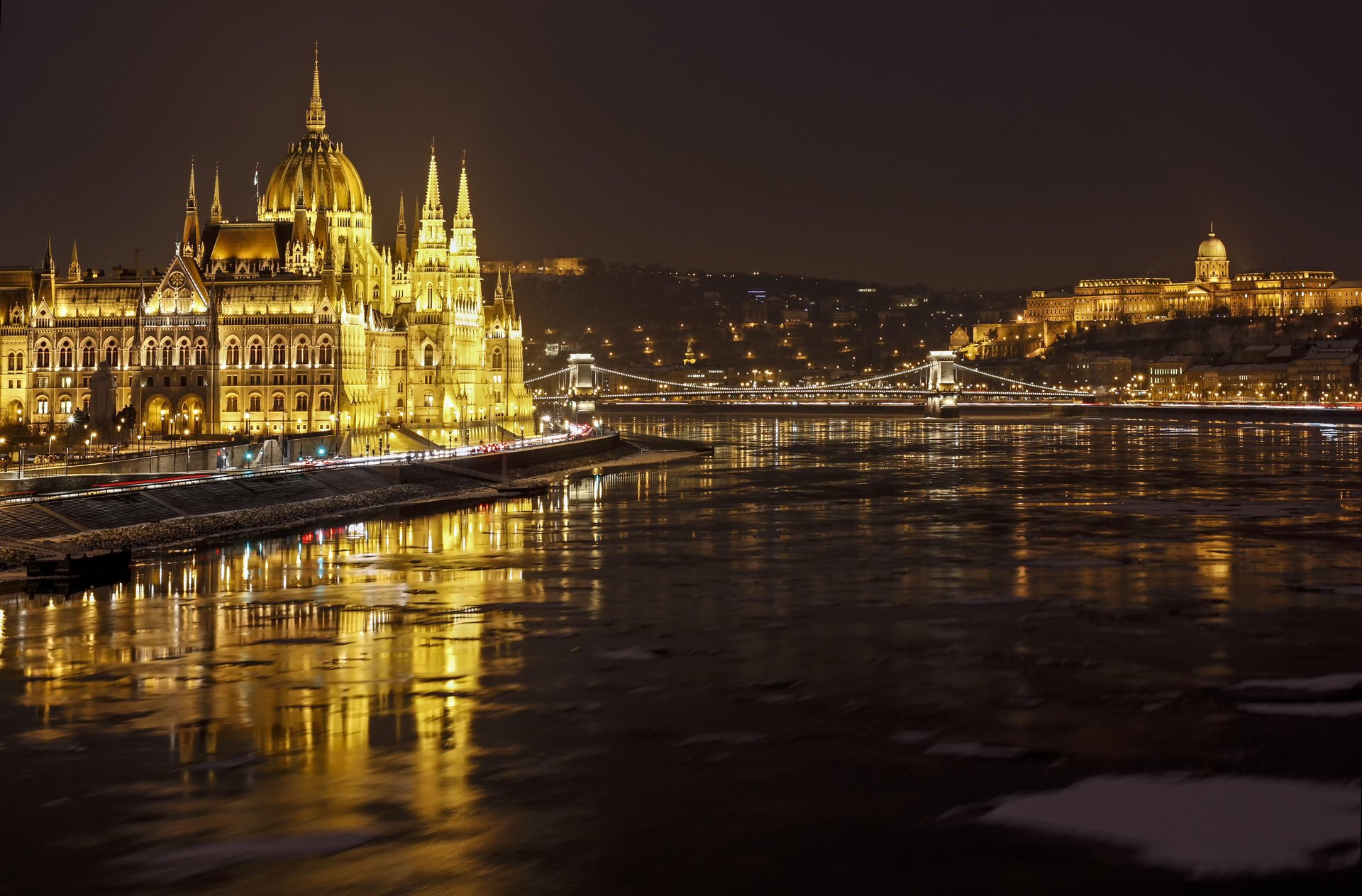 Kempinski Hotel Corvinus Budapest - 当地景点