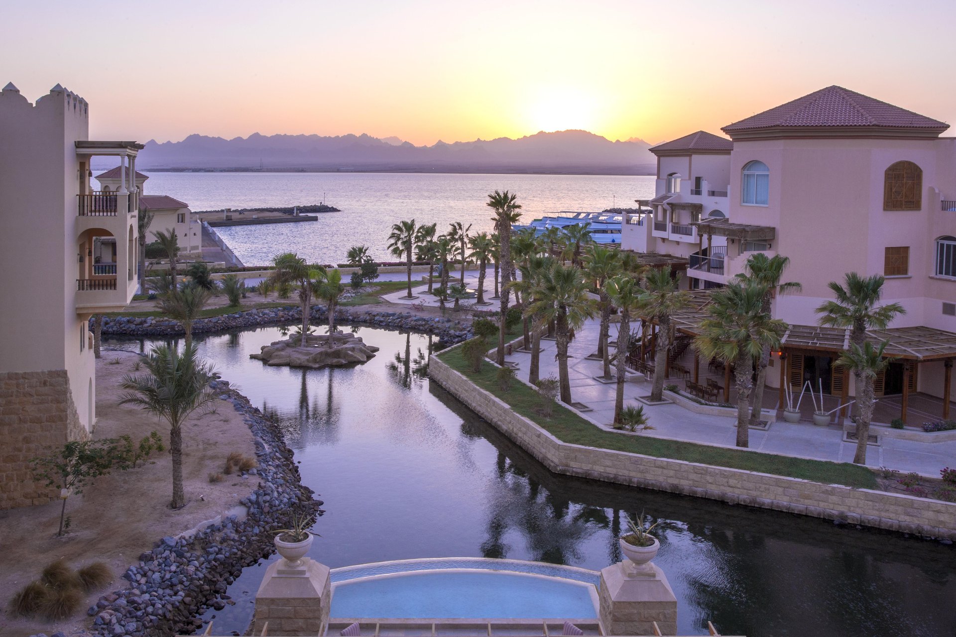 Kempinski Hotel Soma Bay - Aussenansicht