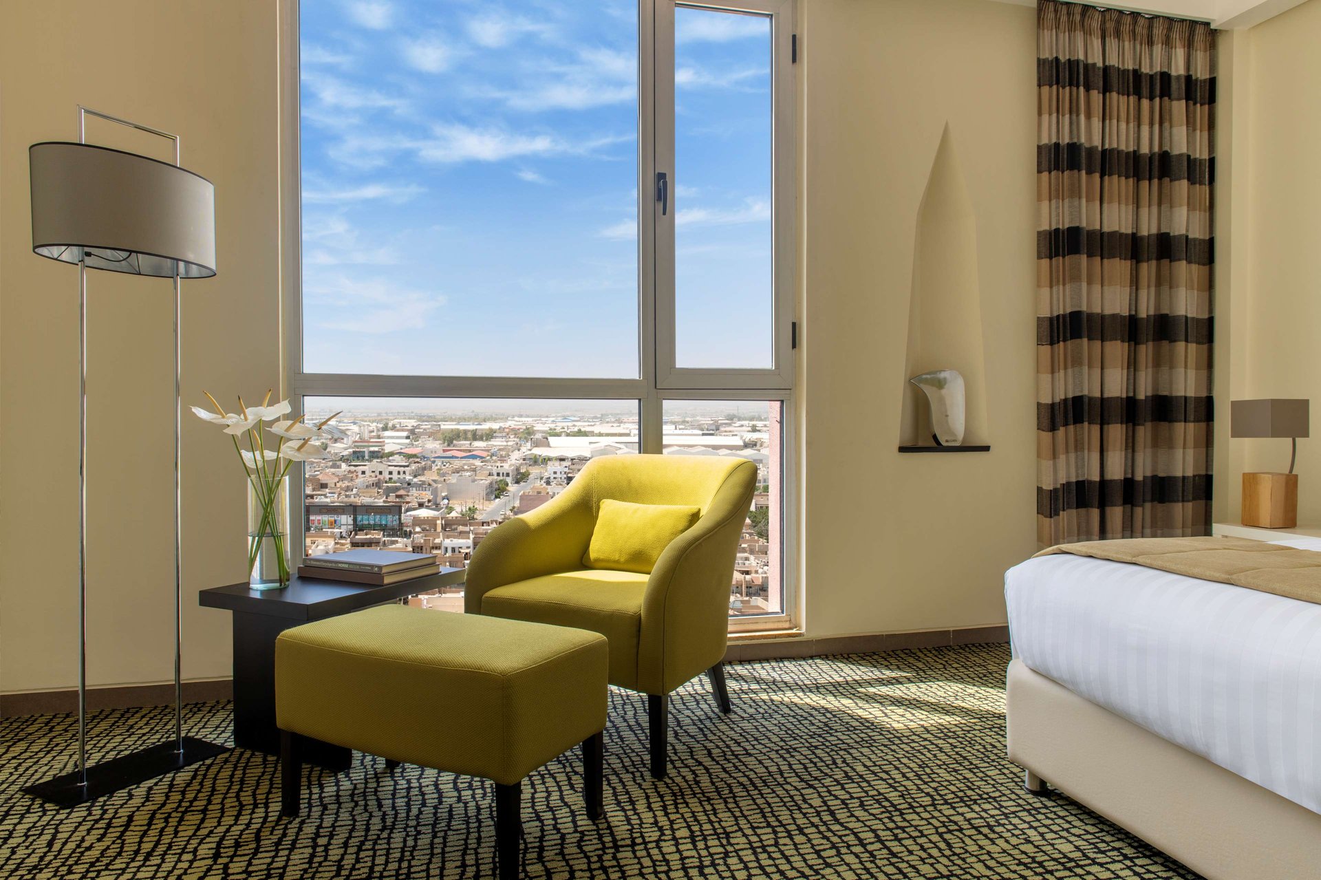 Rooms & Suites