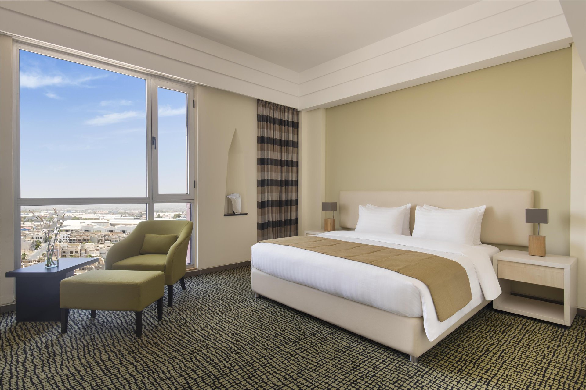 Bristoria Hotel Erbil - Superior Room King Size Bed