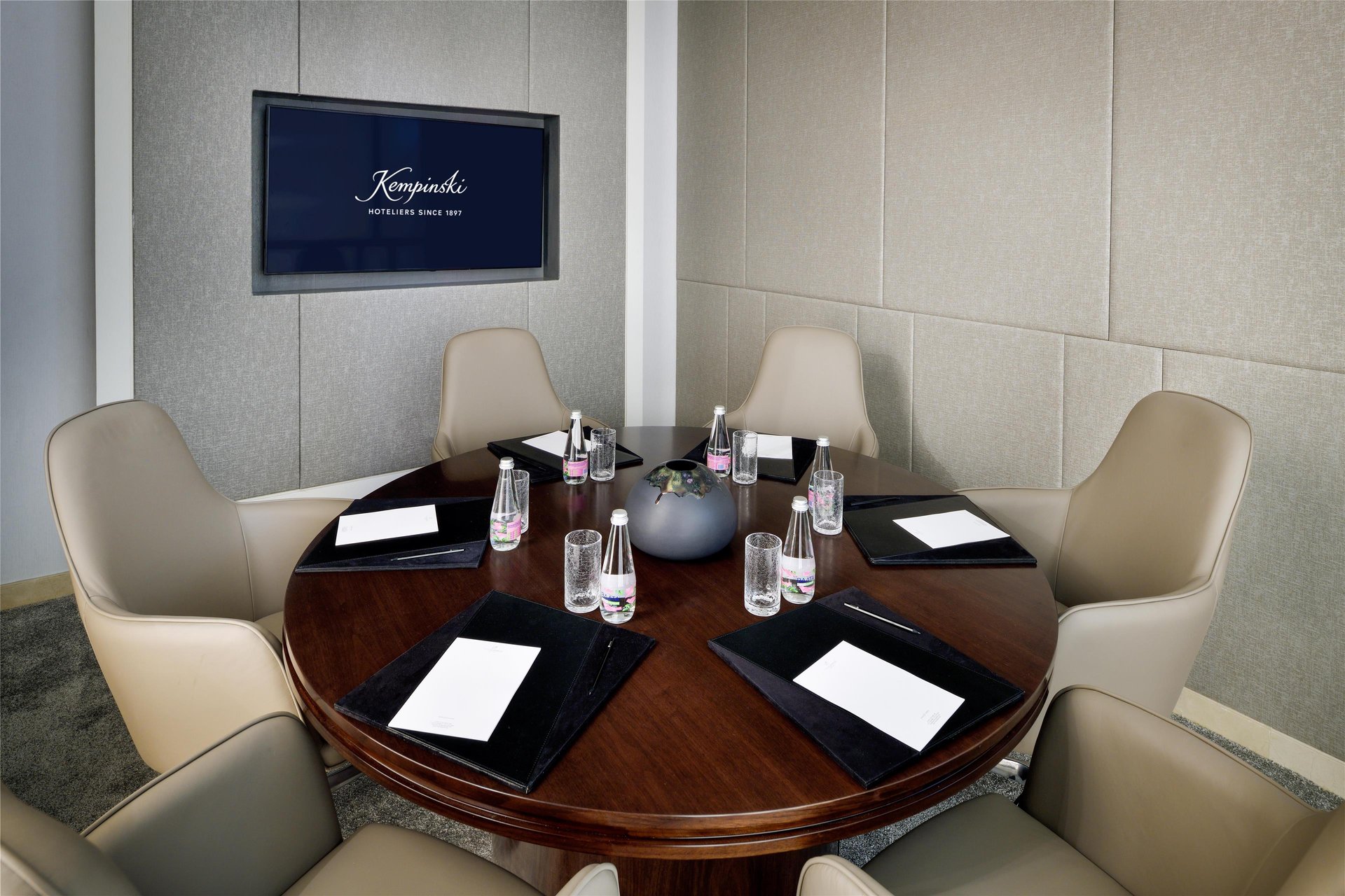 Kempinski Central Avenue Dubai - Meeting room
