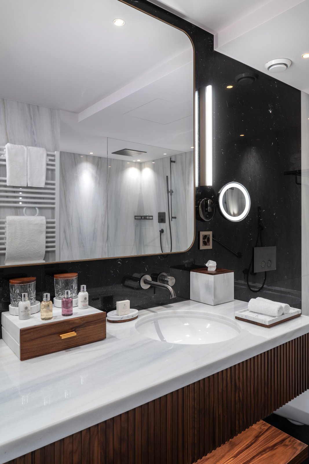 KISMV Signature Suite 229 (8).jpg