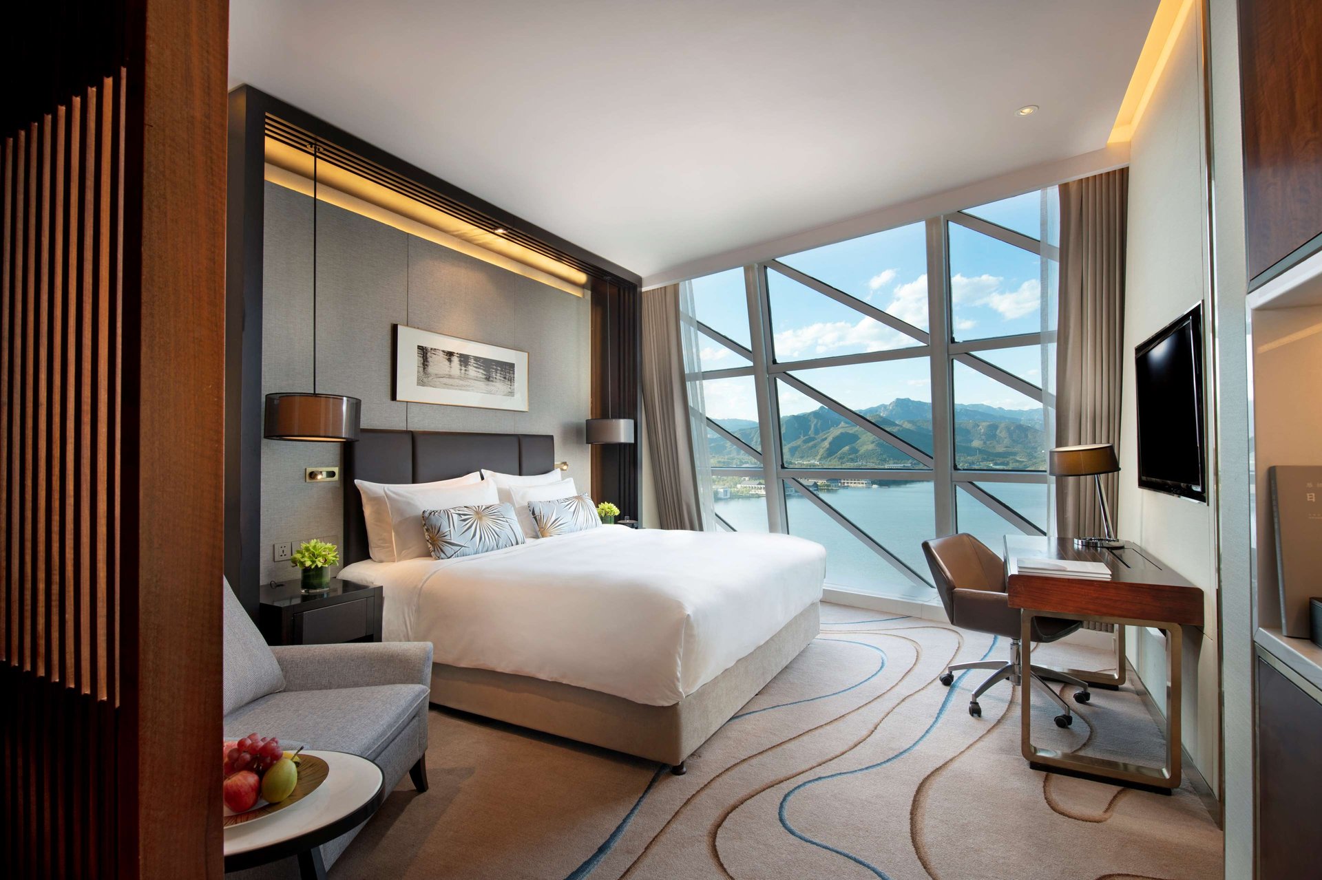 Premier Lake View Rooms