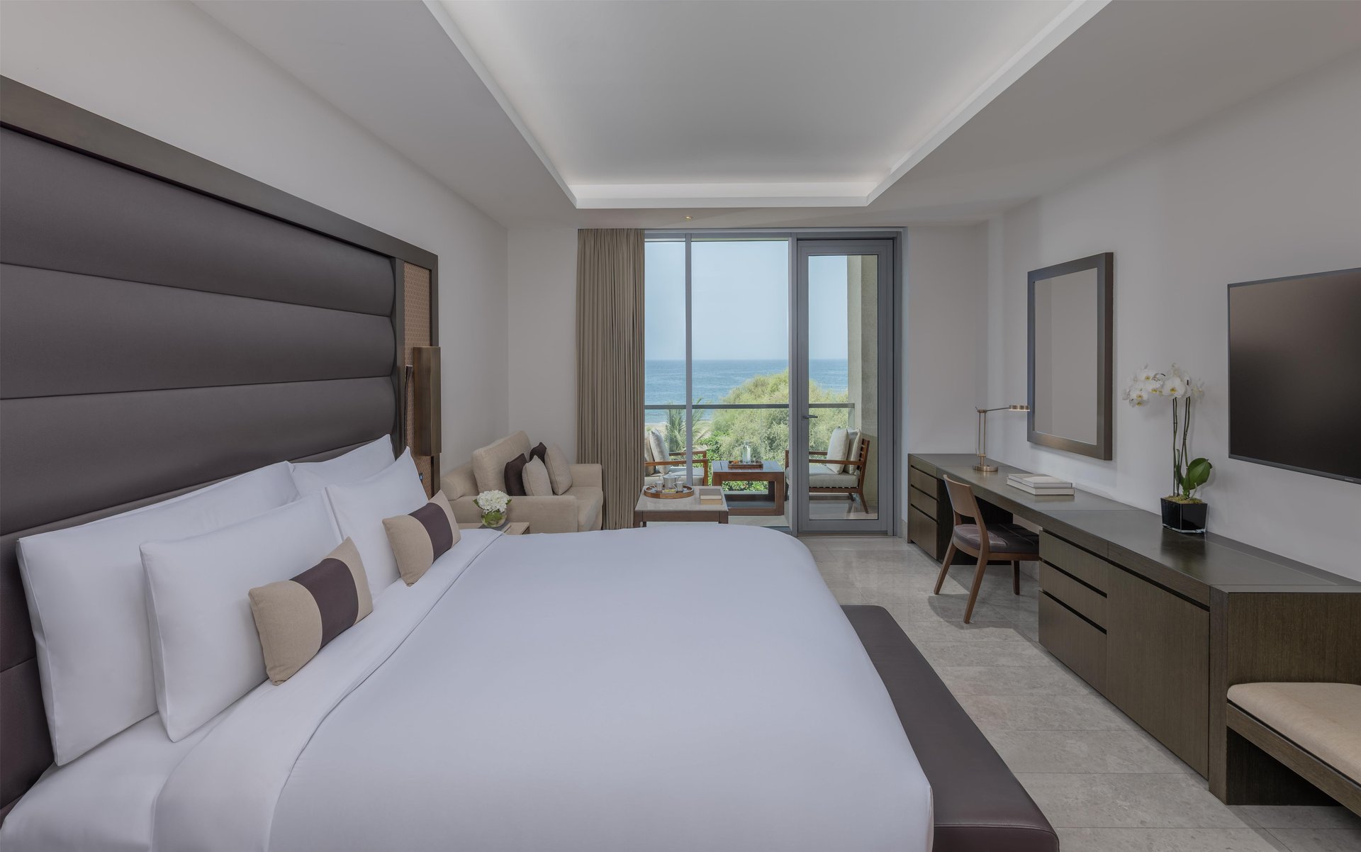 KIMCT1_Deluxe Sea View Room_King Bed