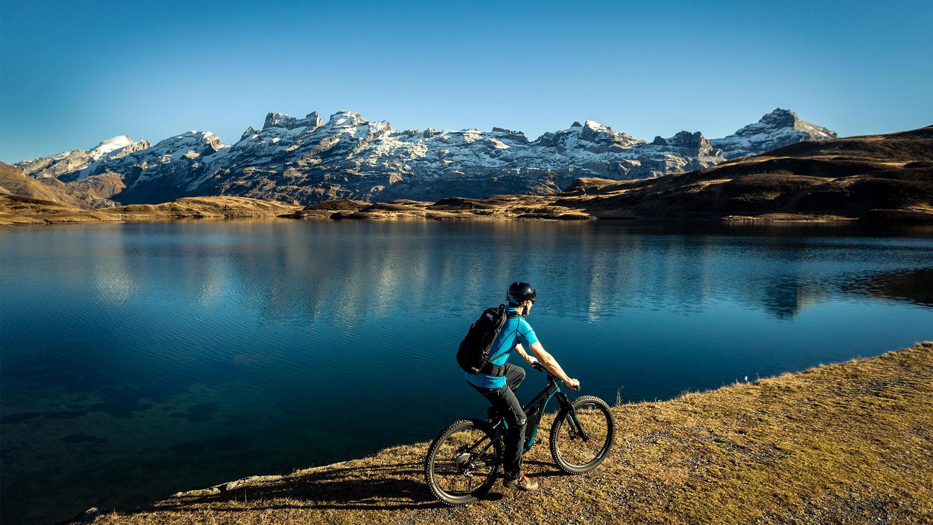 Frutt Lodge - Local attraction