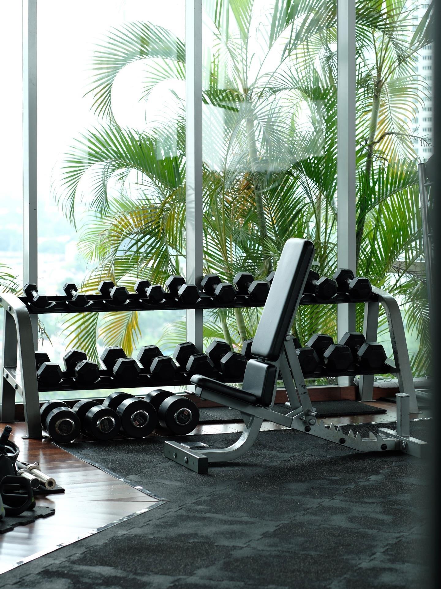 Pusat Kebugaran & Kolam Renang