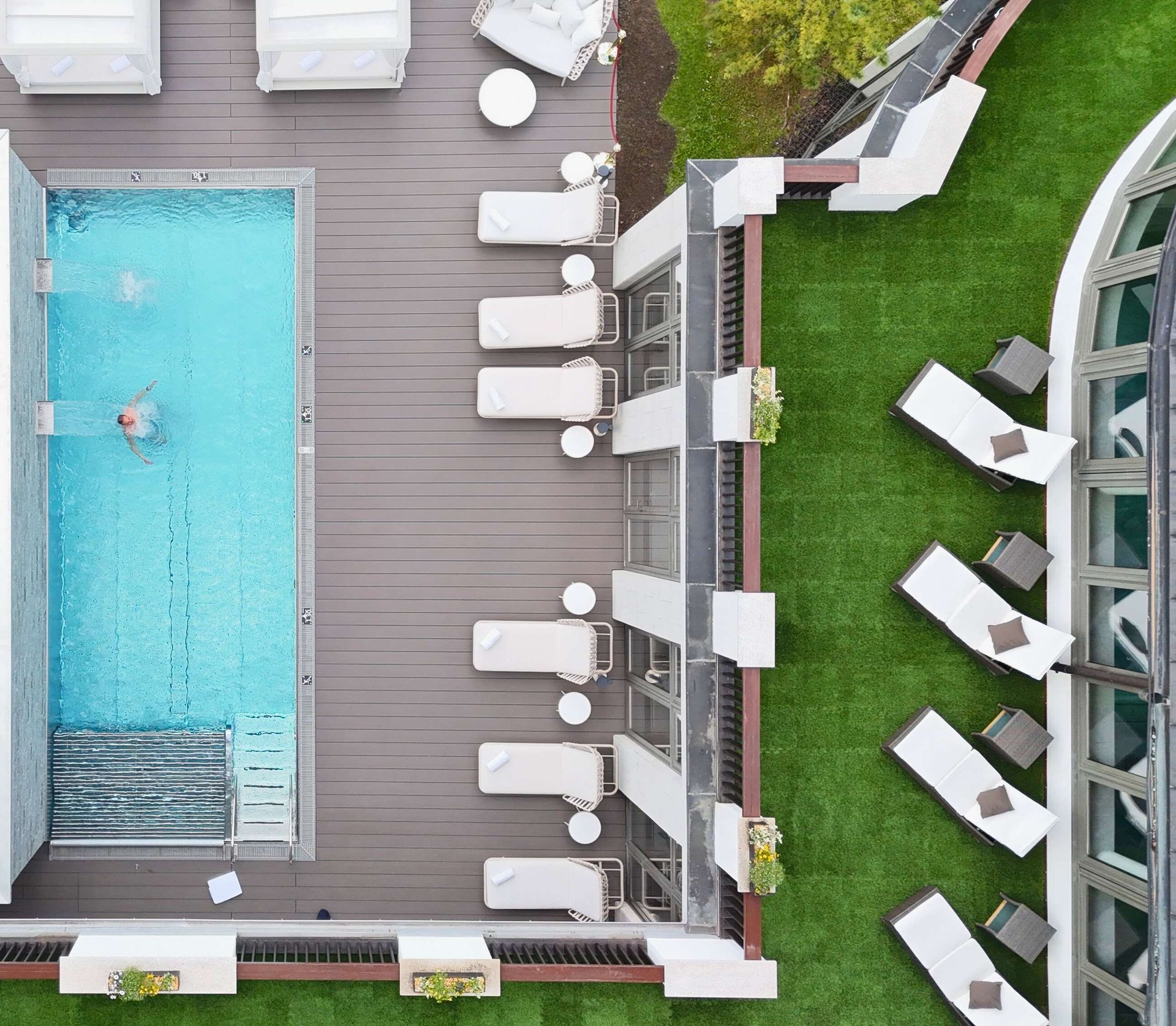 The Oasis: Alpine Spa Pool Parties