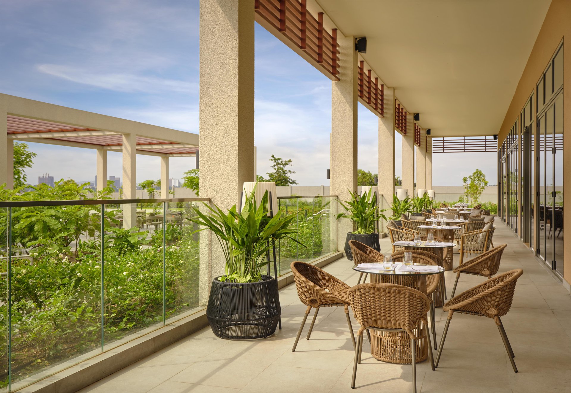terrace-restaurant-with-garden