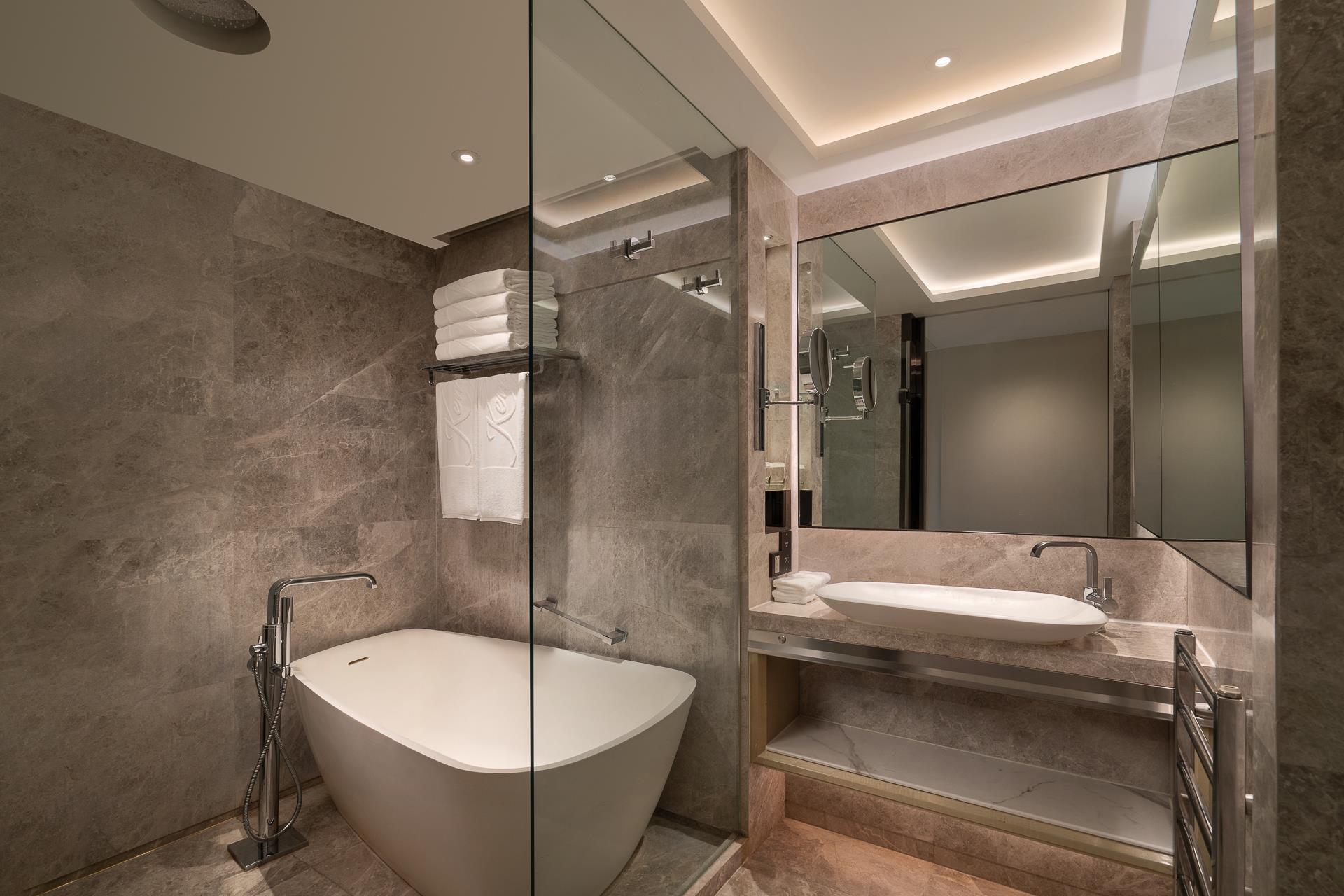 Kempinski Hotel Beijing Yansha Center - Guest room bath