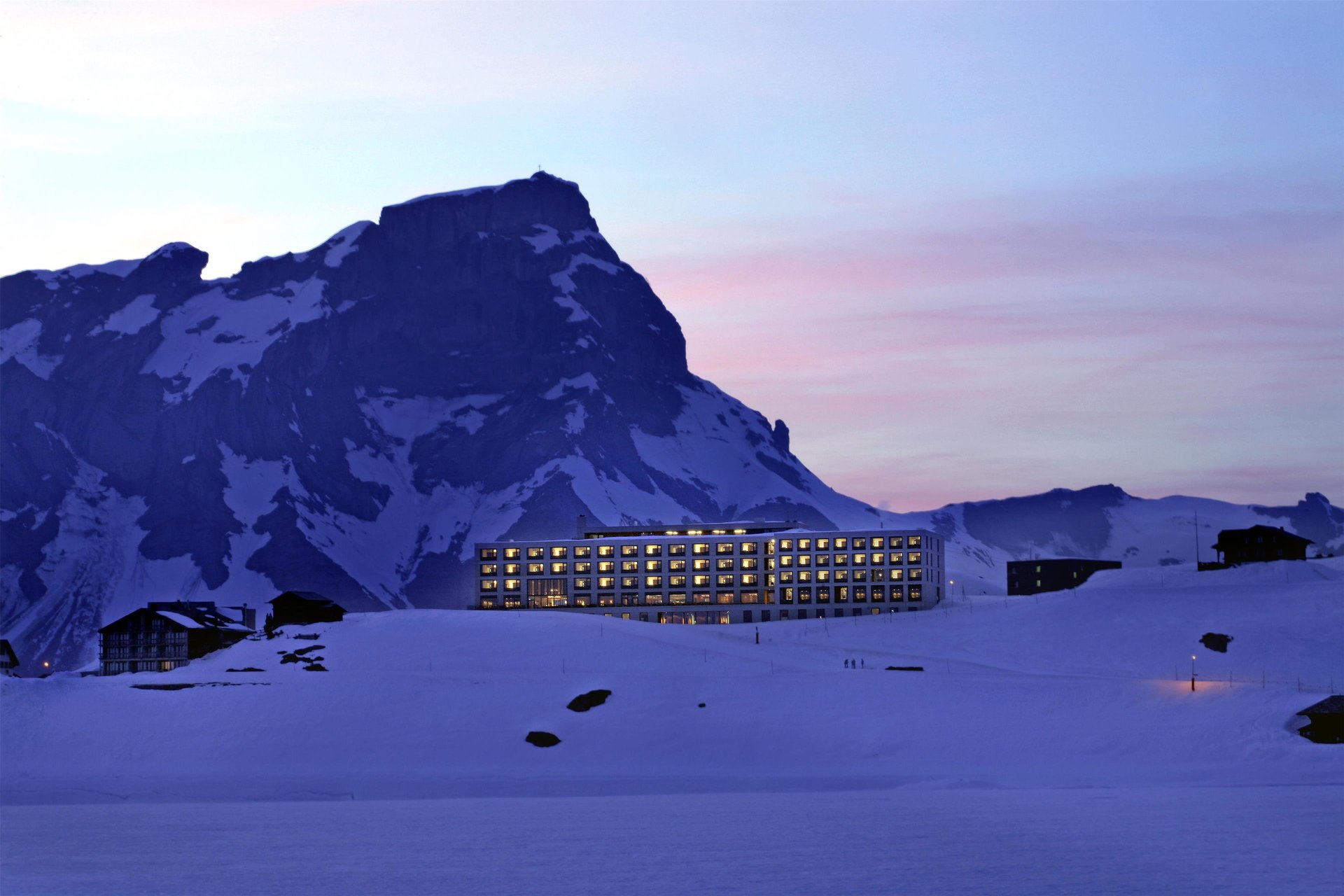 Frutt Lodge - Exterior
