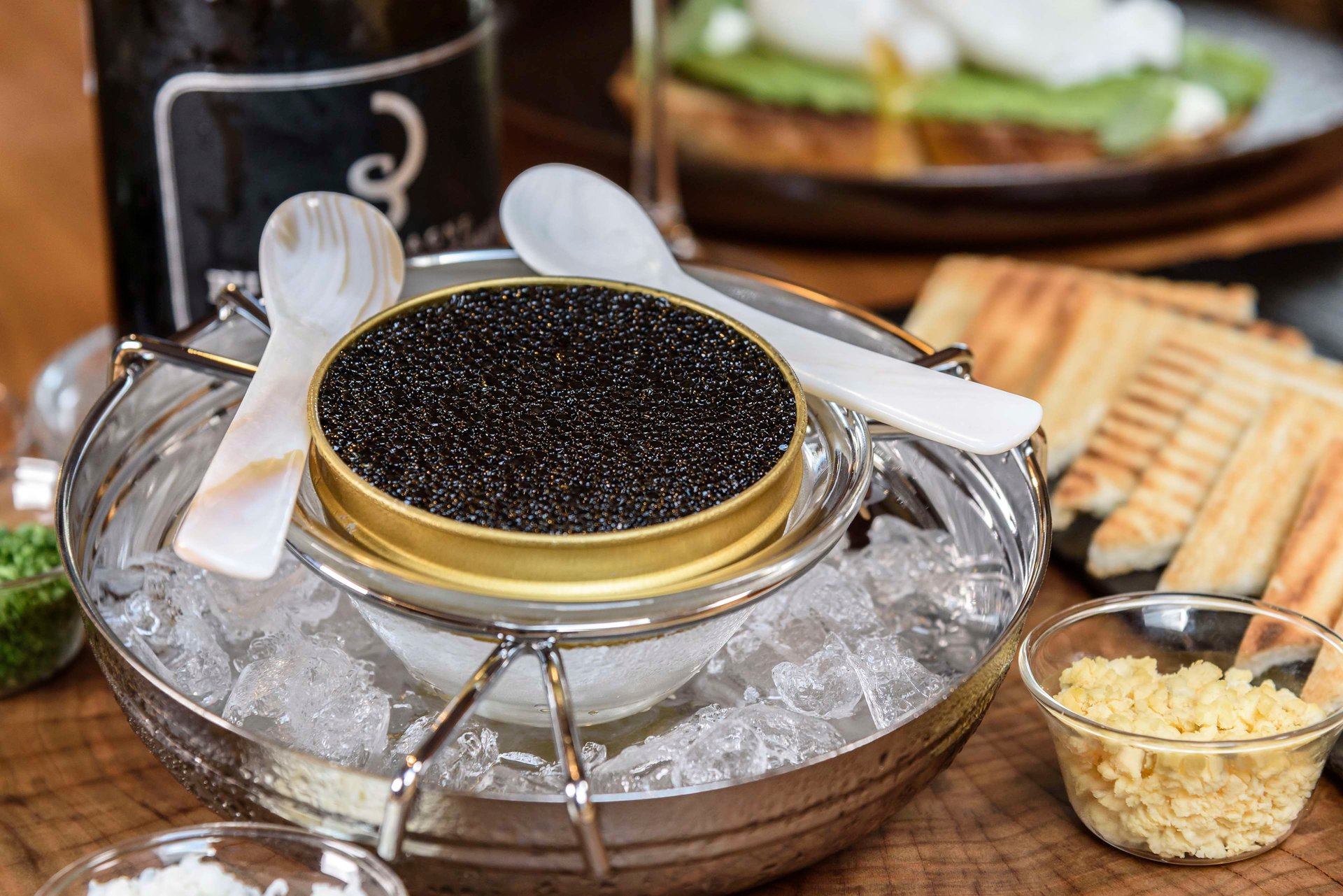 Закуска с хайвер