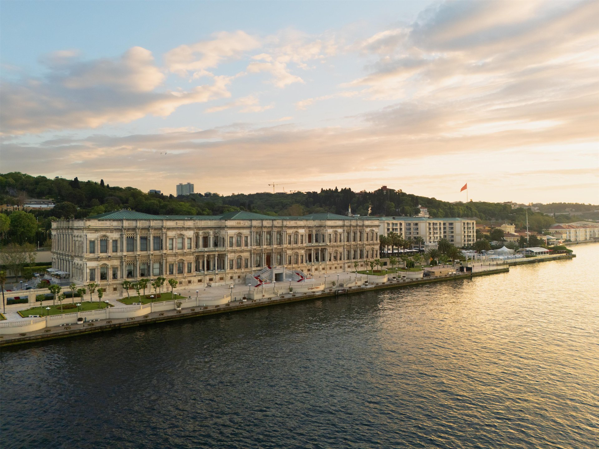 Ciragan Palace Kempinski Istanbul - Вид снаружи