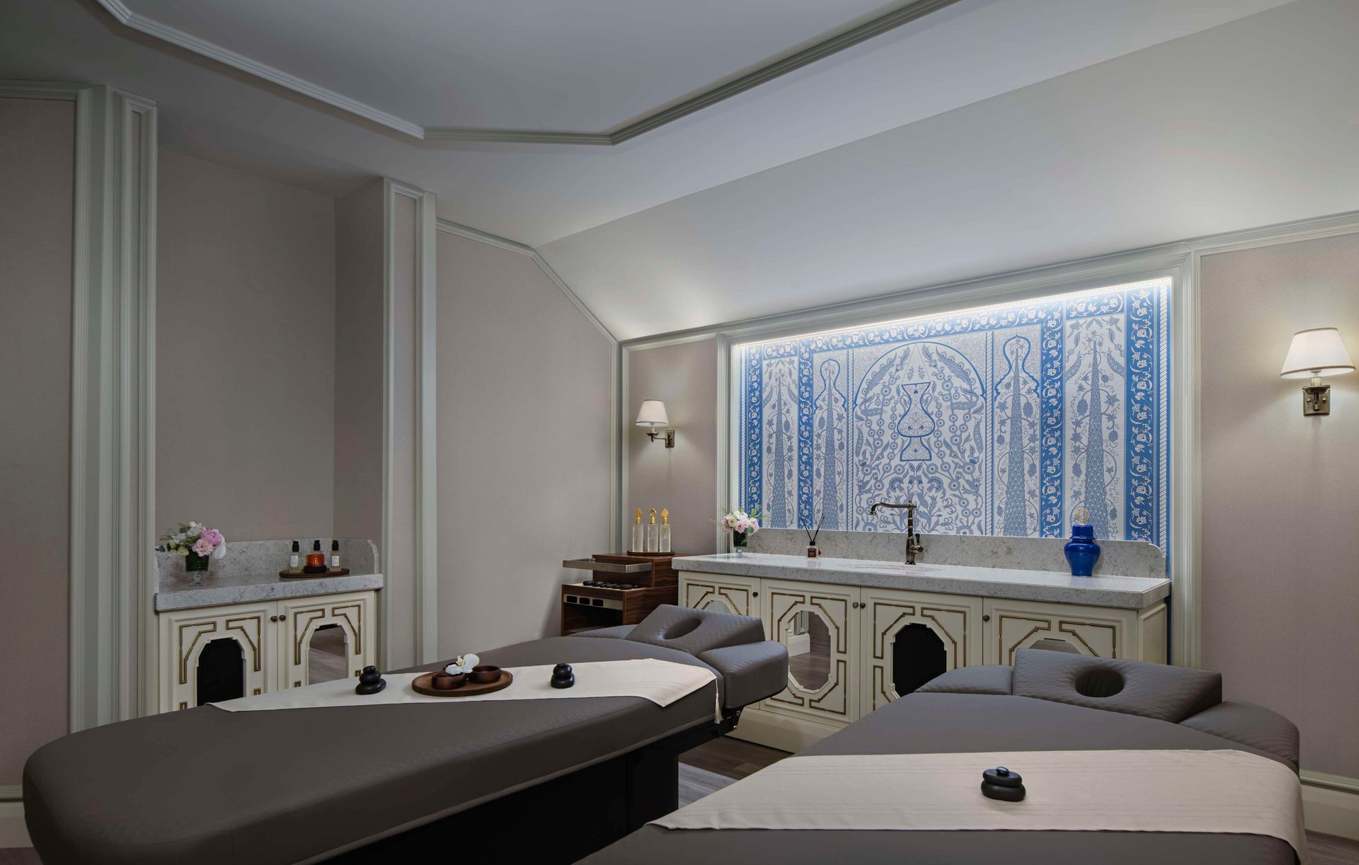 Massages & Spa Treatments