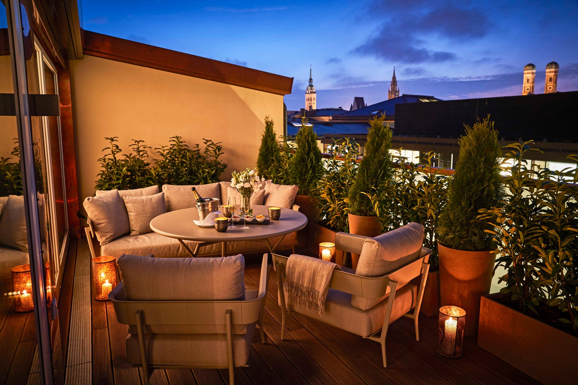 Hotel Vier Jahreszeiten Kempinski Muenchen - Suite