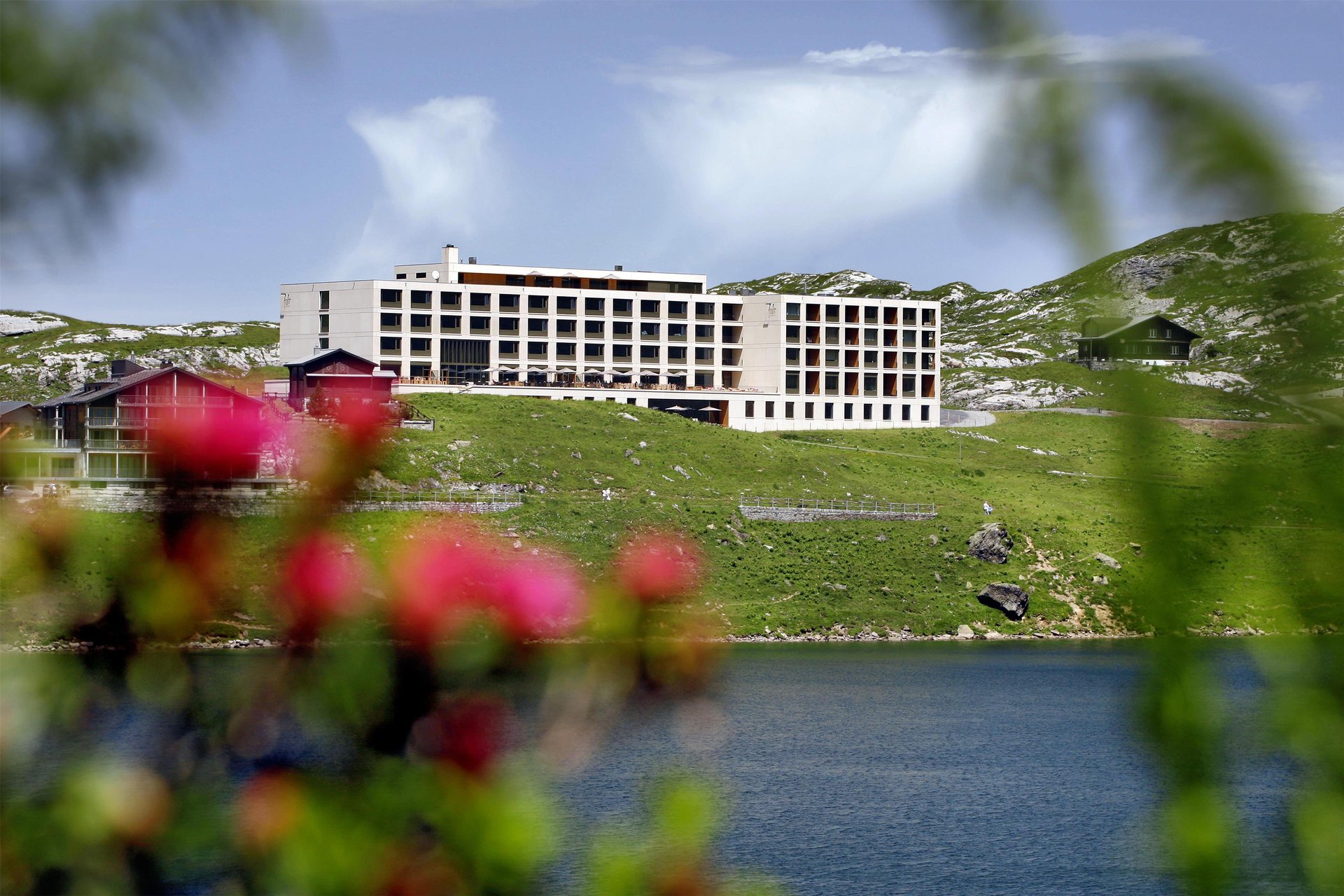 Frutt Lodge - Exterior