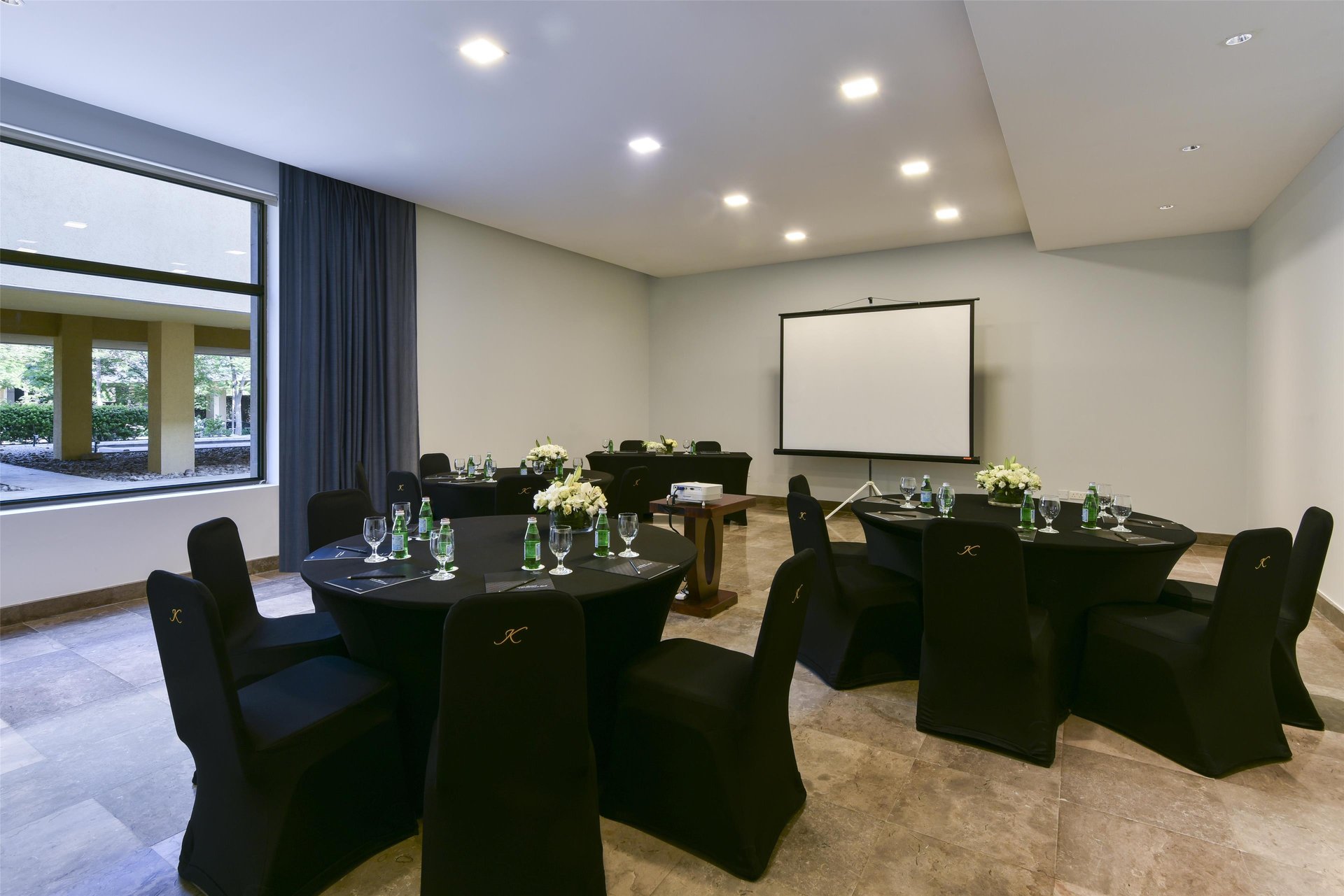 Kempinski Hotel Ishtar Dead Sea Jordan - Meeting room