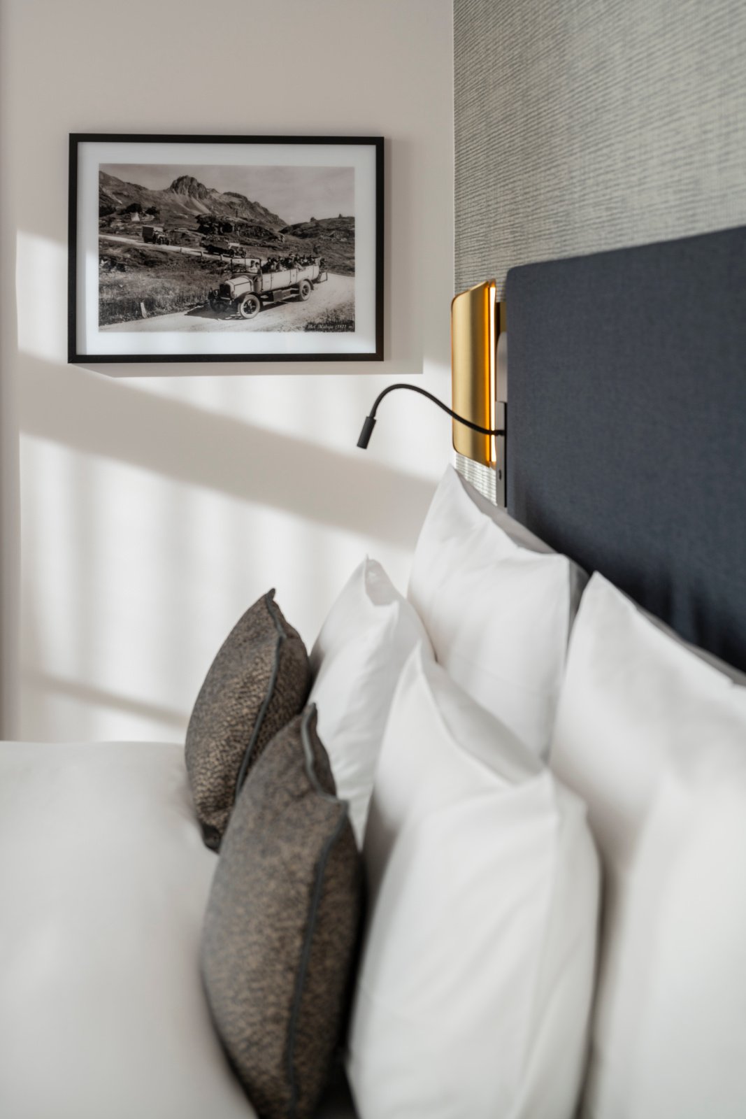 KISMV Premier Junior Suite 330 (5).jpg