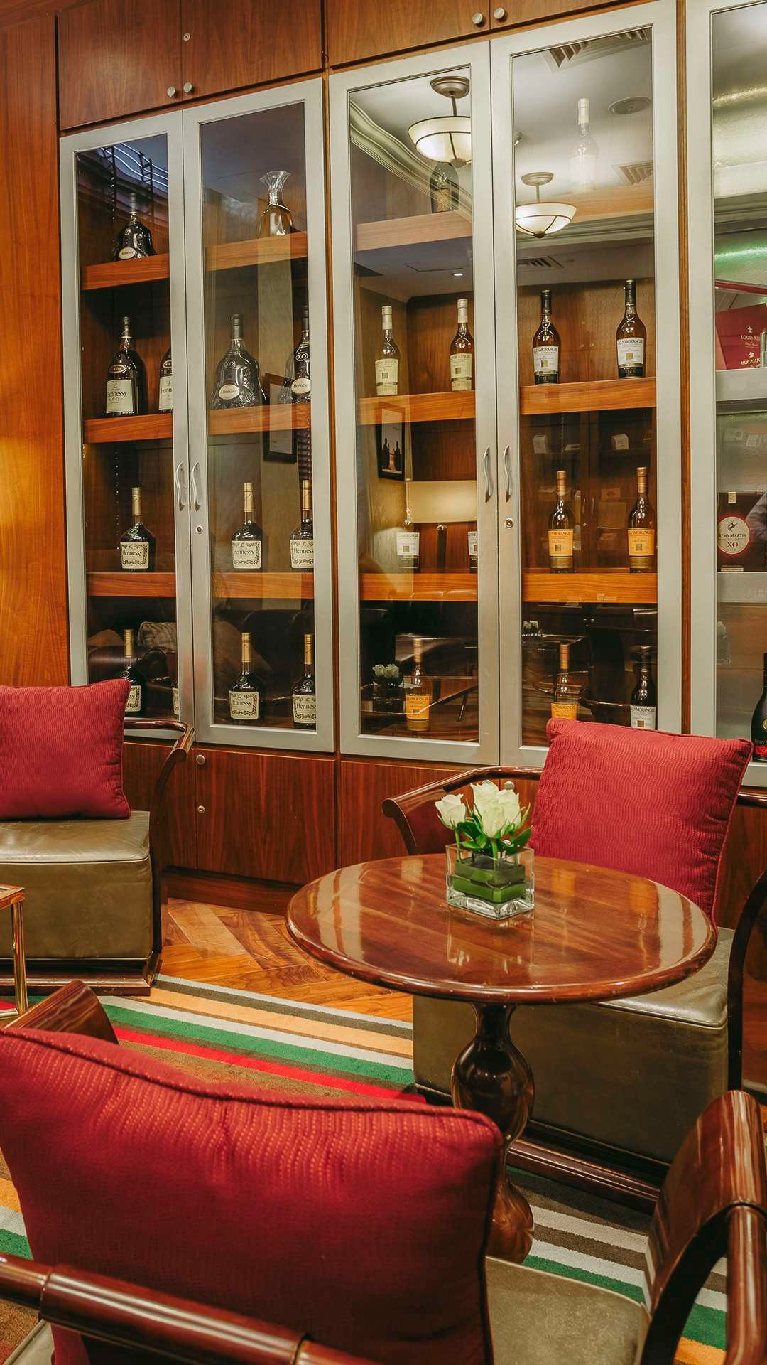Cigar Lounge