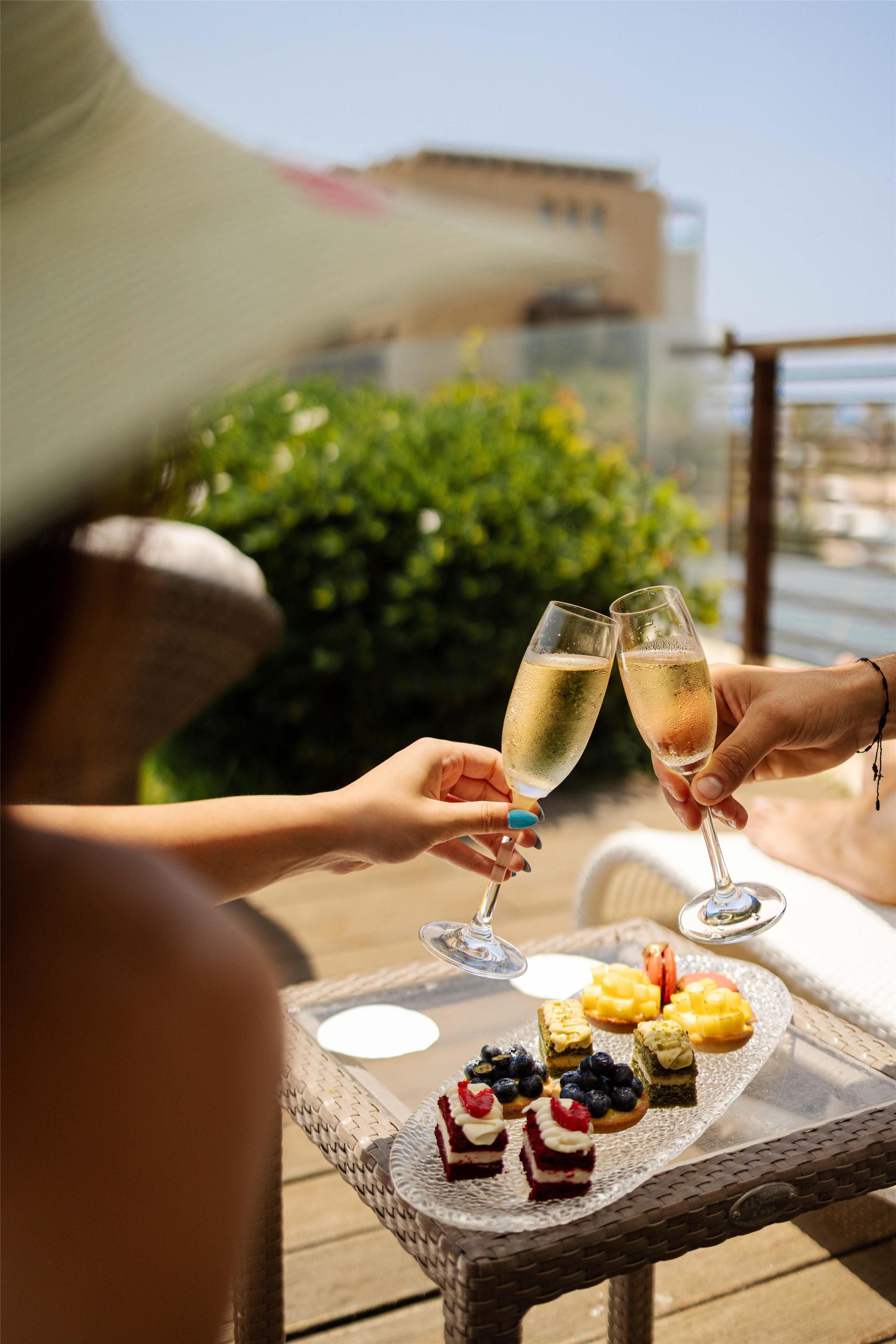 إقامة أطول... توفير أكبر