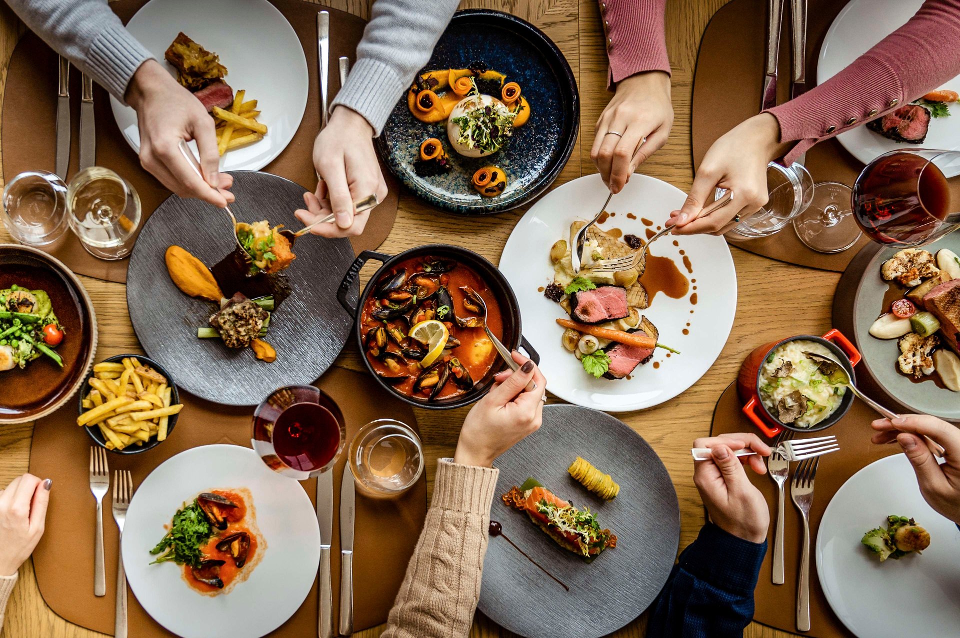 Restaurants & Bars