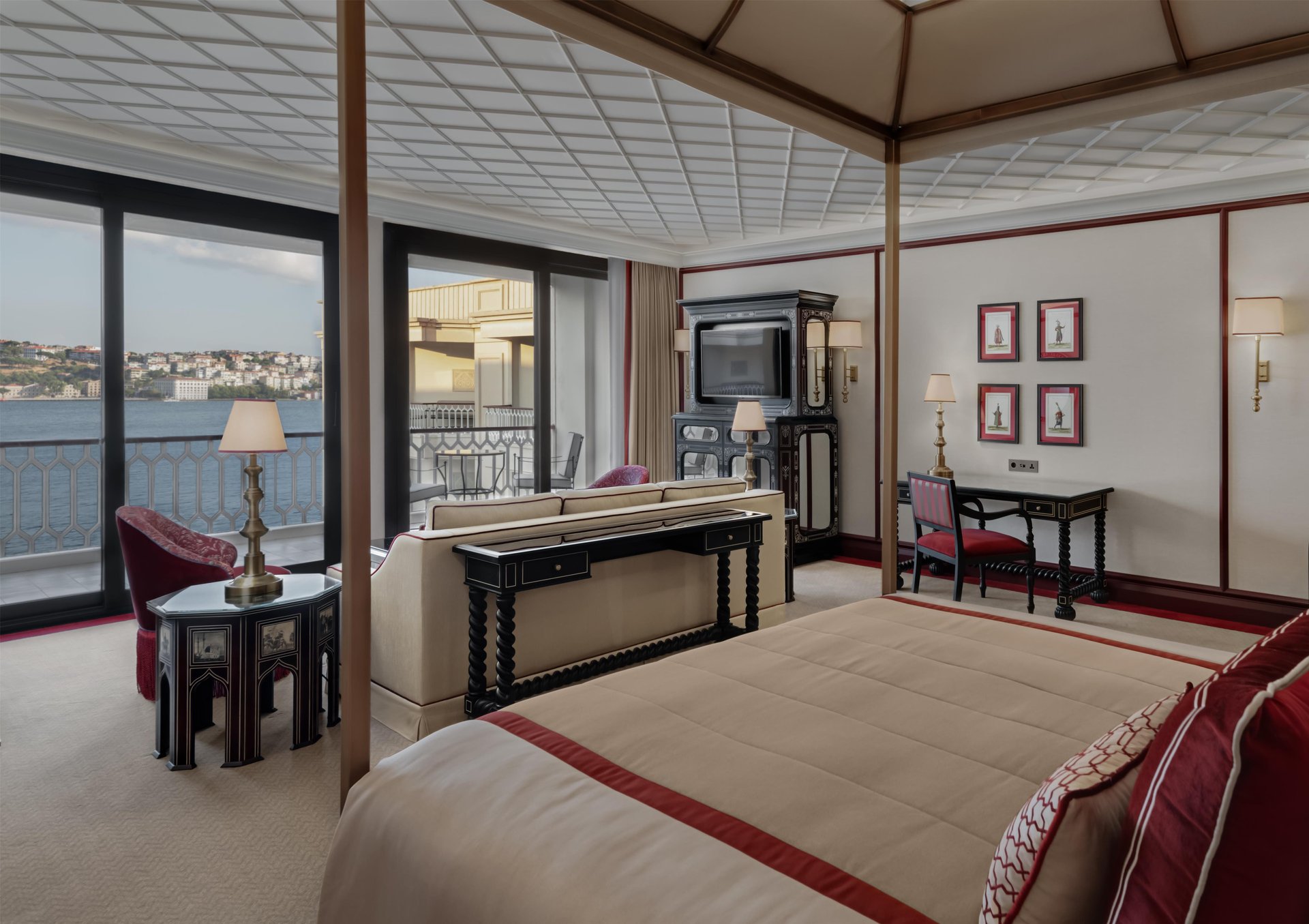 Ciragan Palace Kempinski Istanbul - Guest room