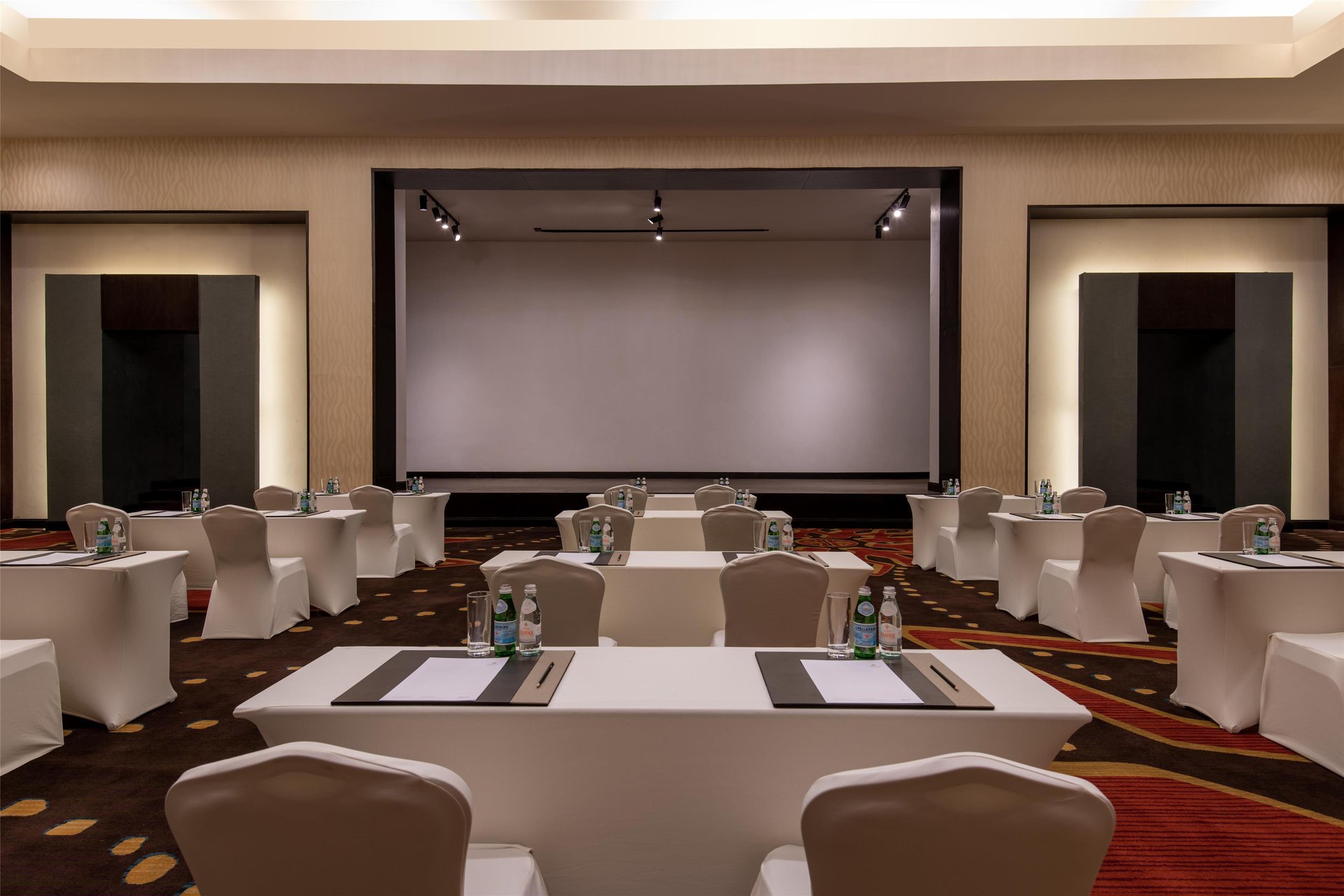 Kempinski Hotel Gold Coast City Accra Ghana - Ballroom