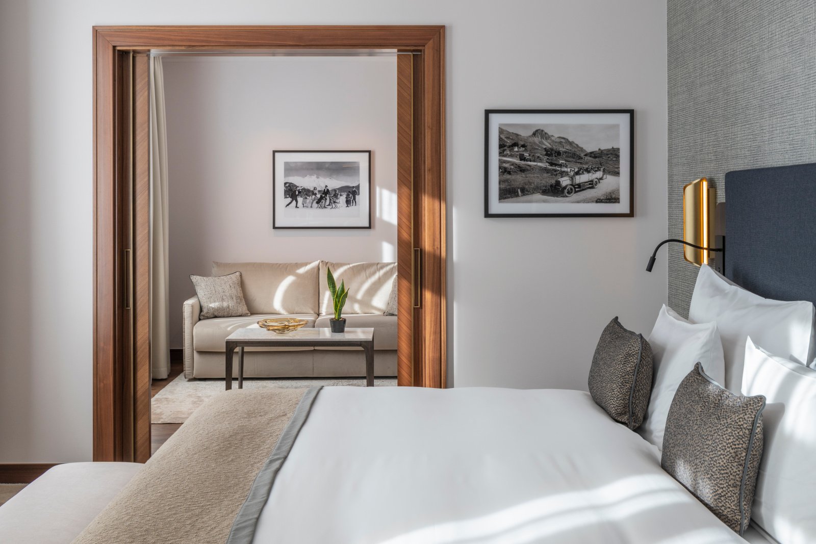 KISMV Premier Junior Suite 330 (3).jpg