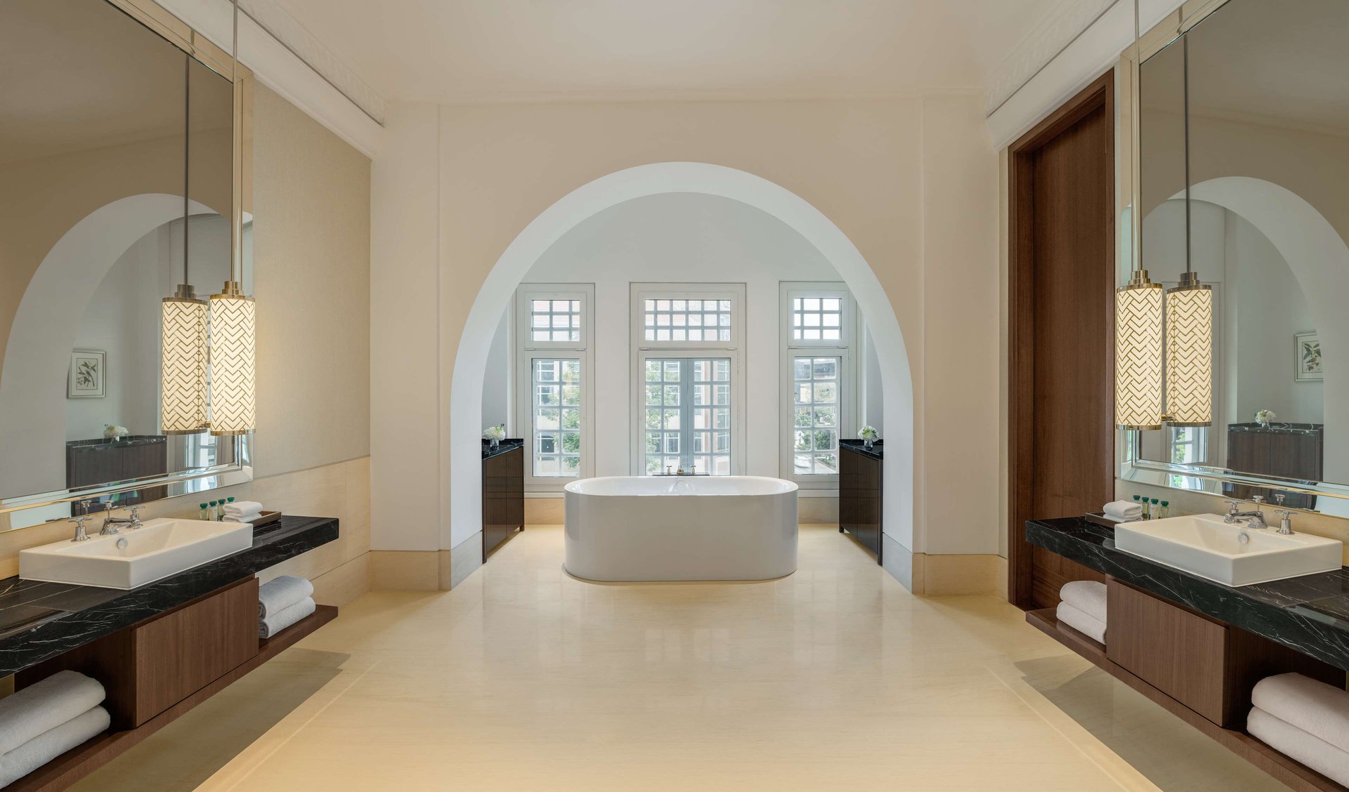 The Capitol Kempinski Singapore - Suite bath
