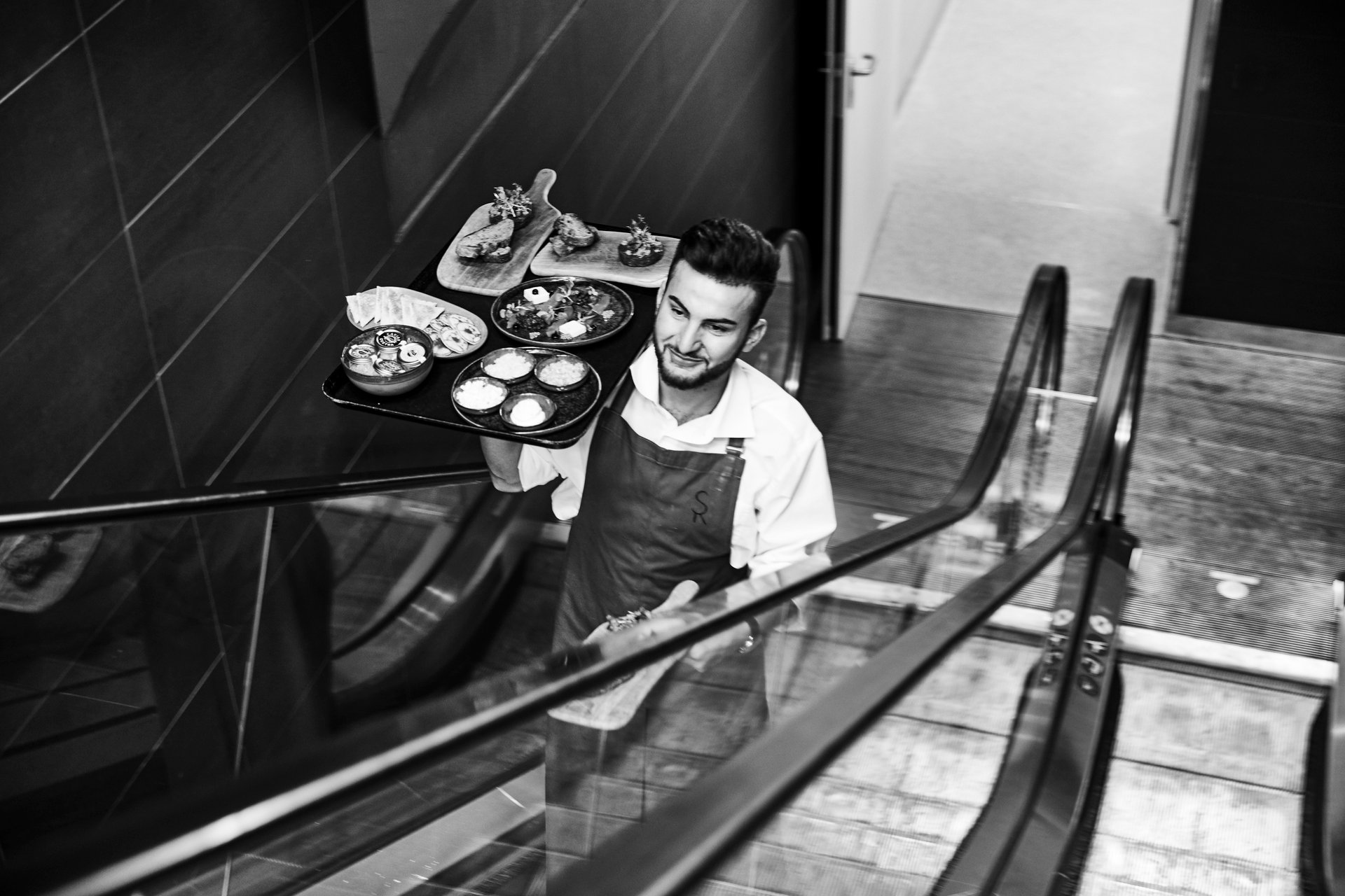 KIMUC1_PRINT_Schwarzreiter_Kitchen & Staff10_High Res_11589.jpg