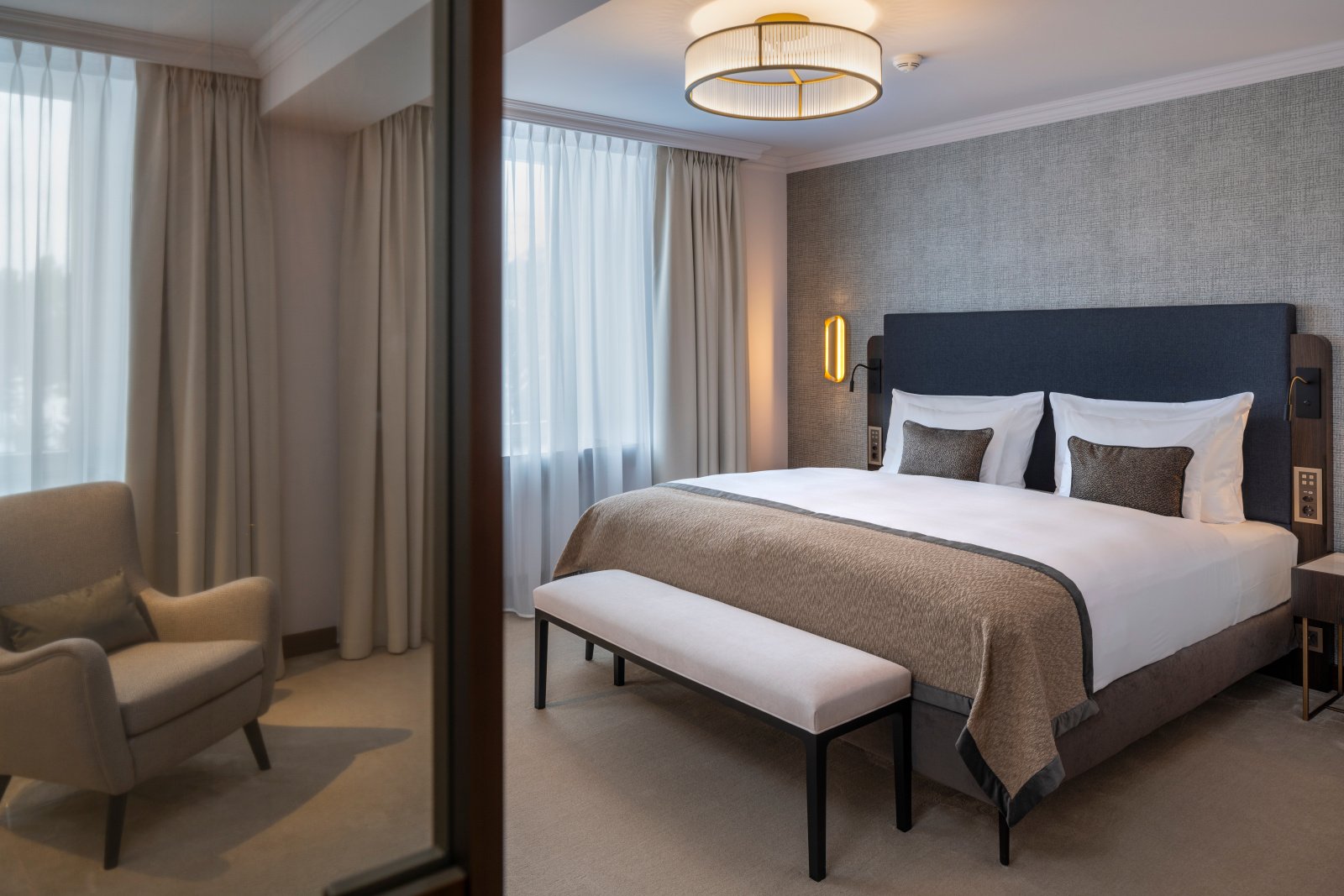 Signature Suite